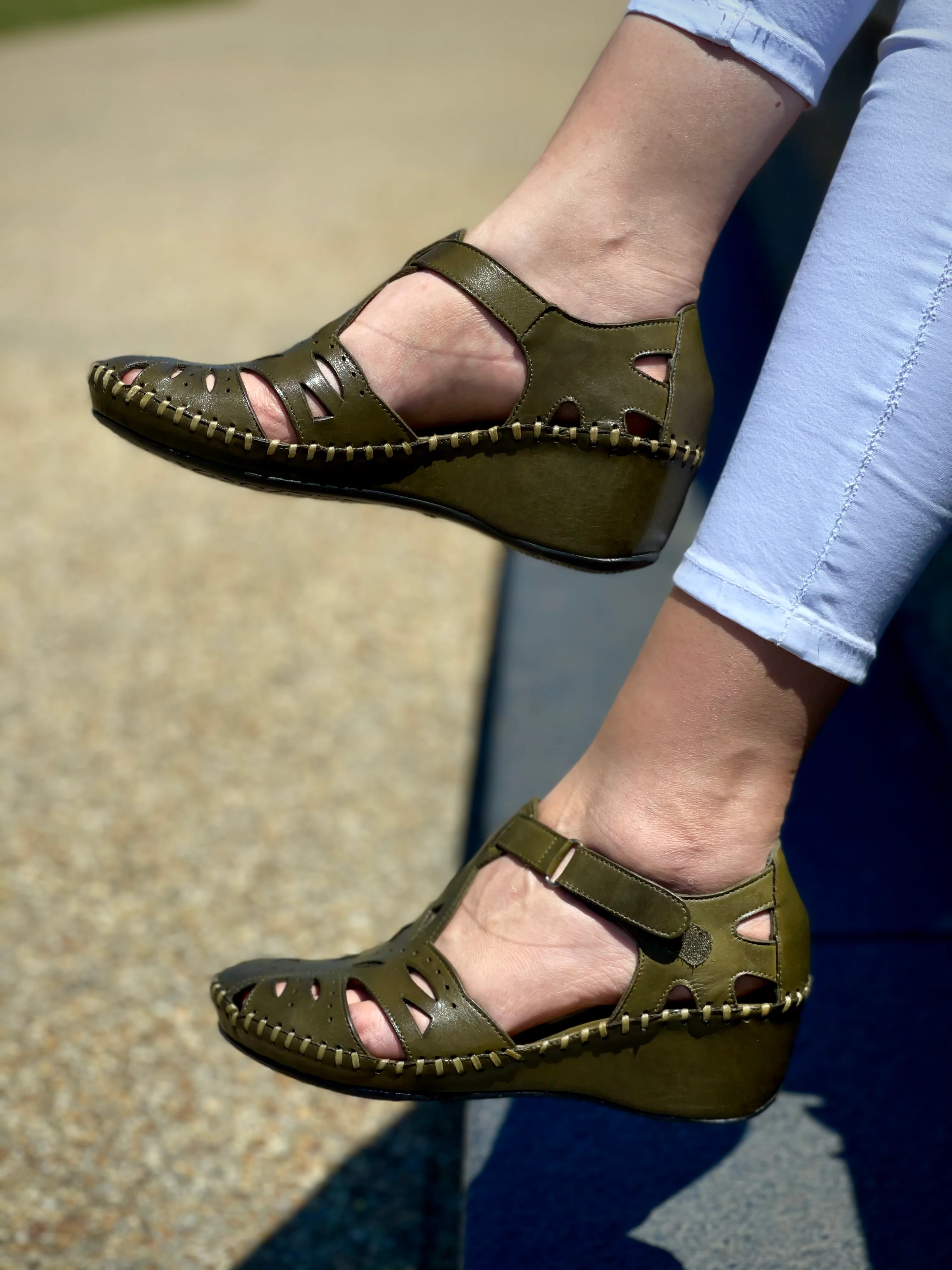 The Tonmawr Green Leather Sandal Final Sale! - Image 7