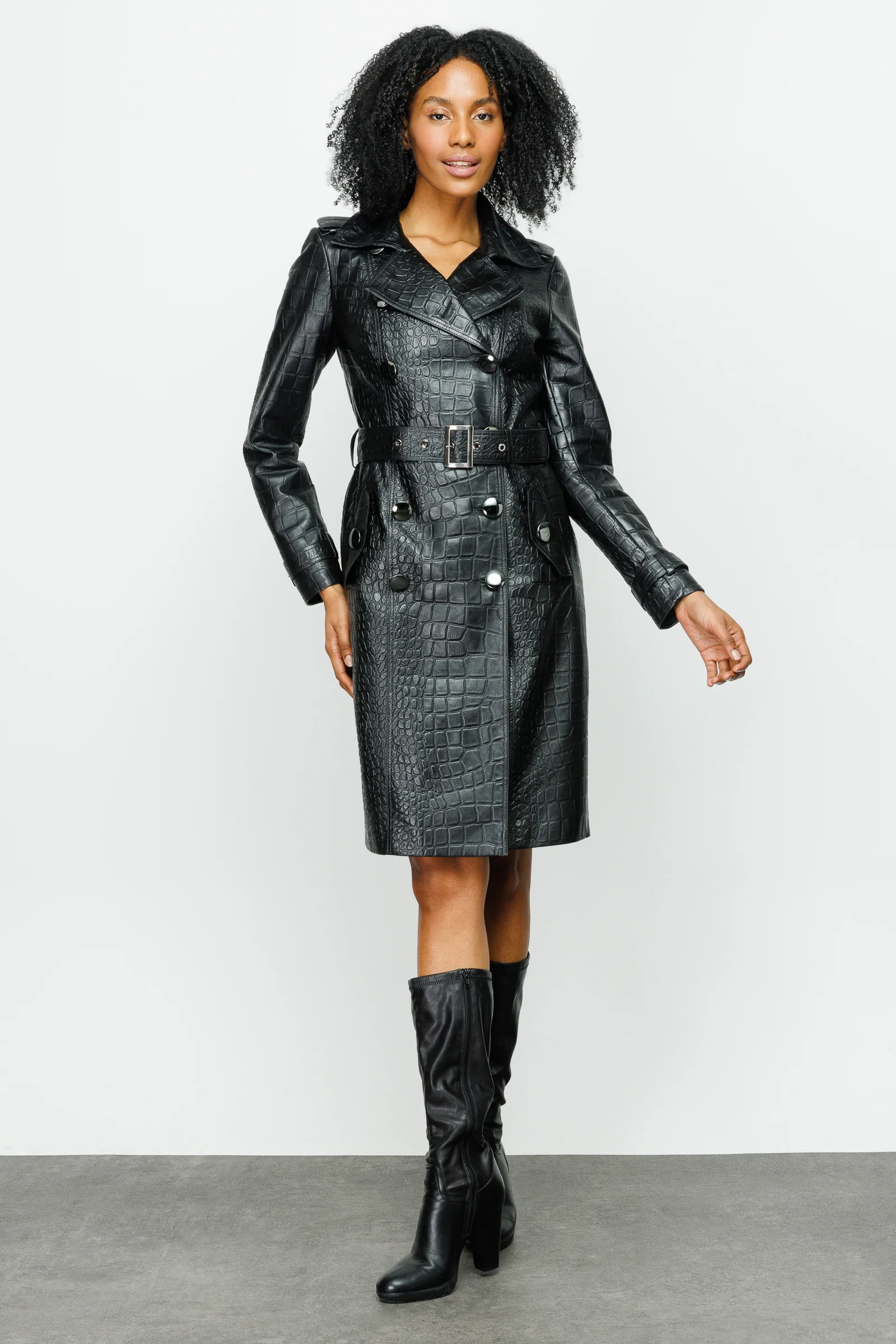 The Folcata Black Leather Women Jacket - Image 5