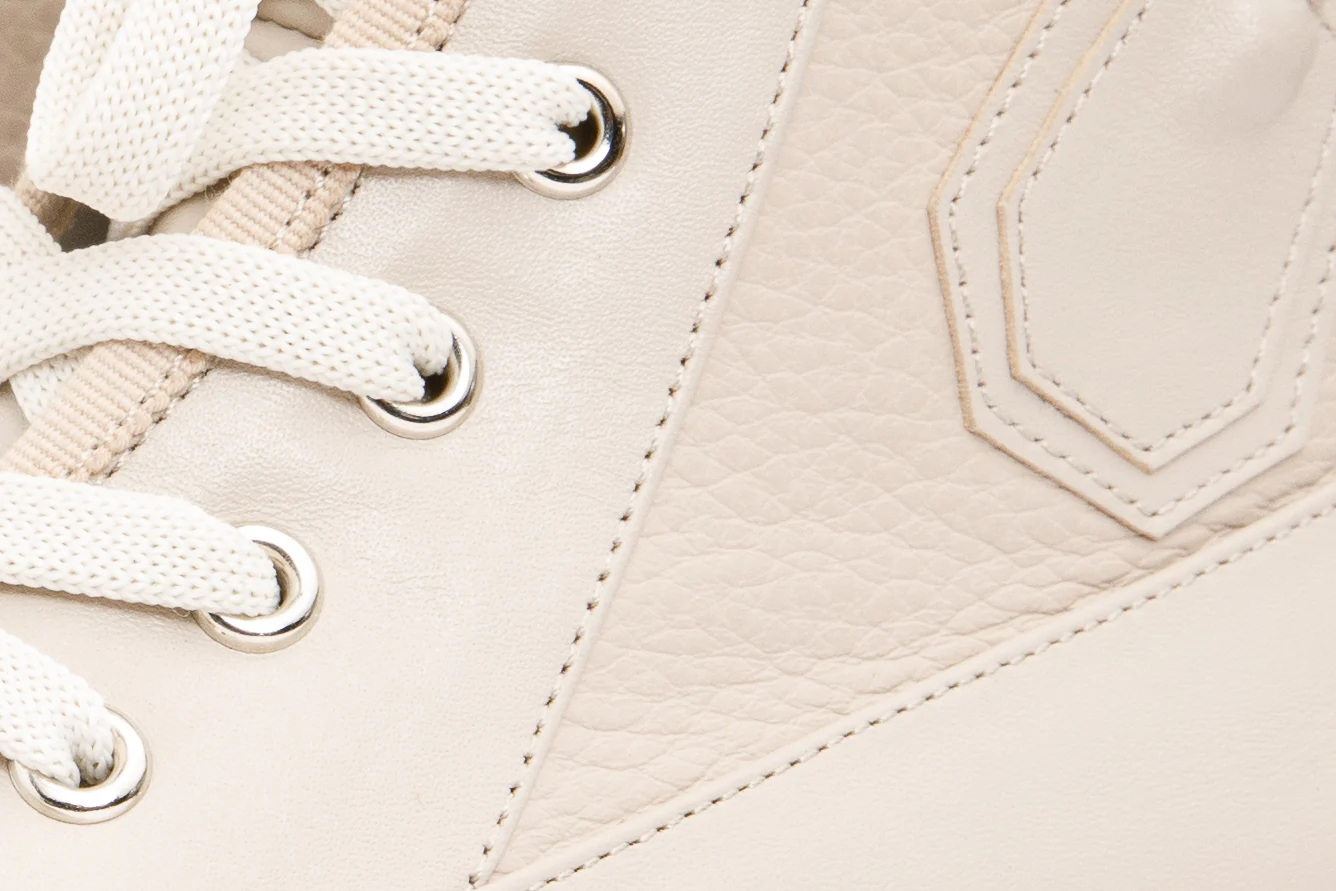 The Arata Cream Leather Lace-Up Ankle Women Boot With a Side Zipper - Image 5