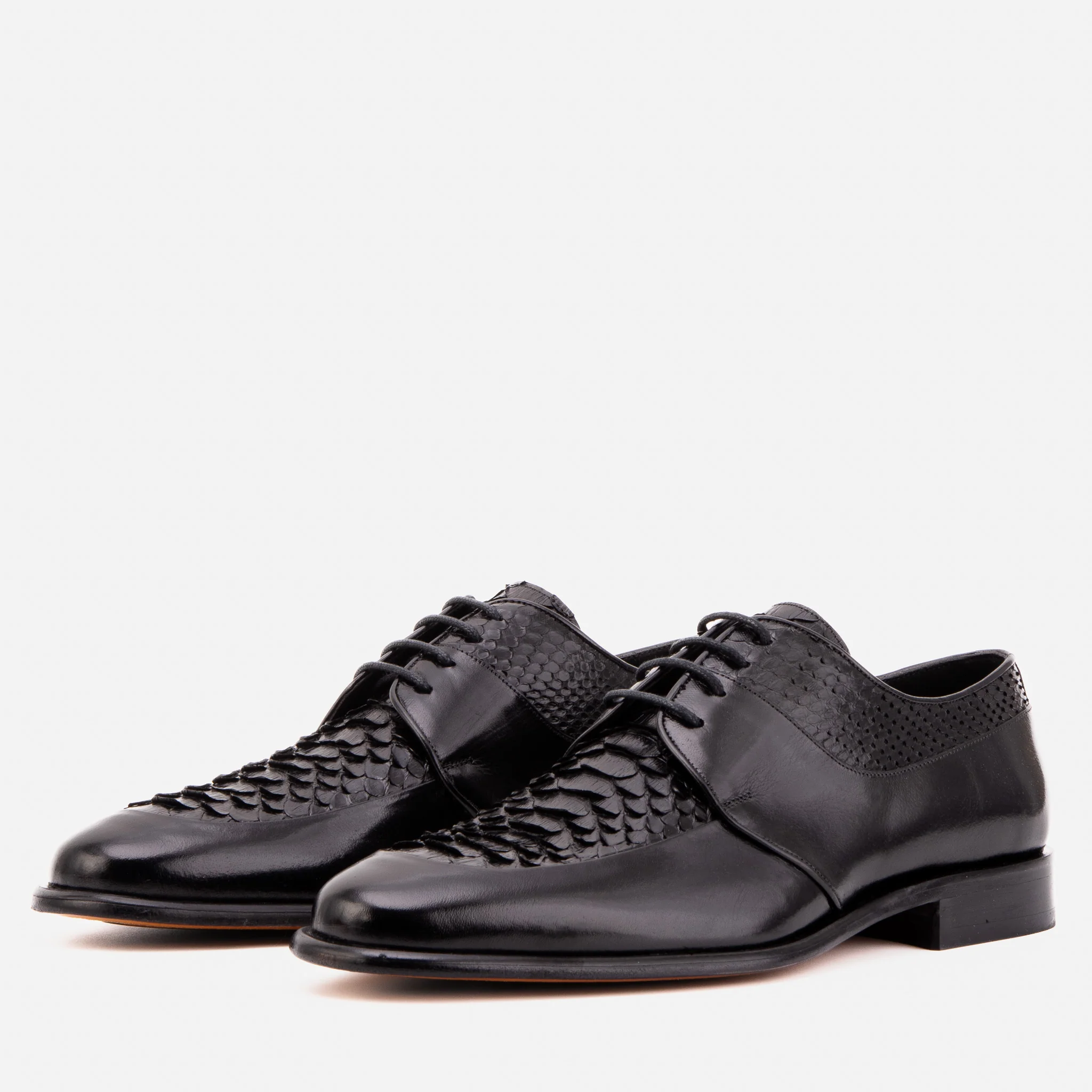 The Arven Black Python Leather Men Shoe - Image 2