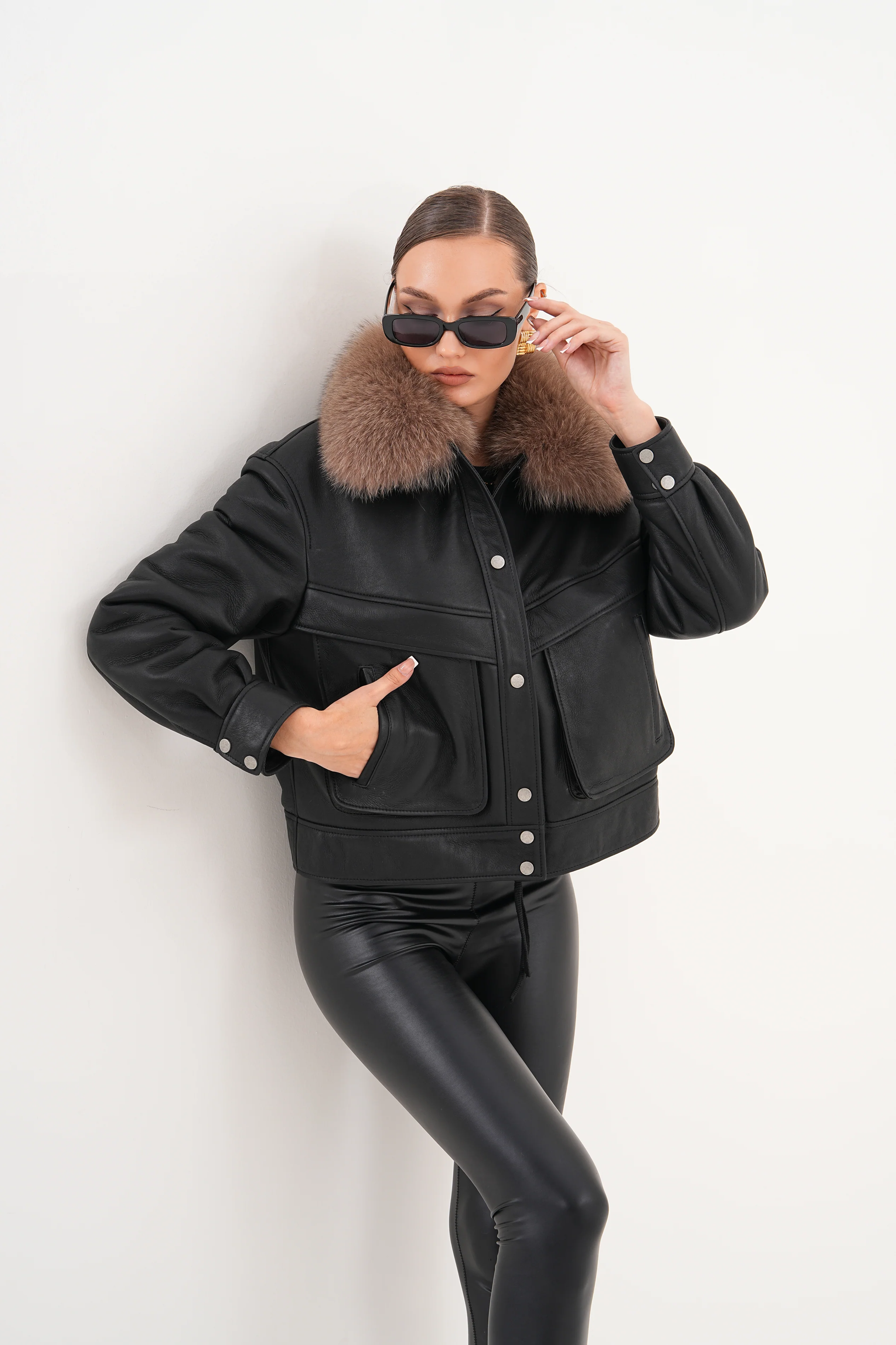 The Auretta Brown Collar Shearling Leather Women Jacket - Image 2