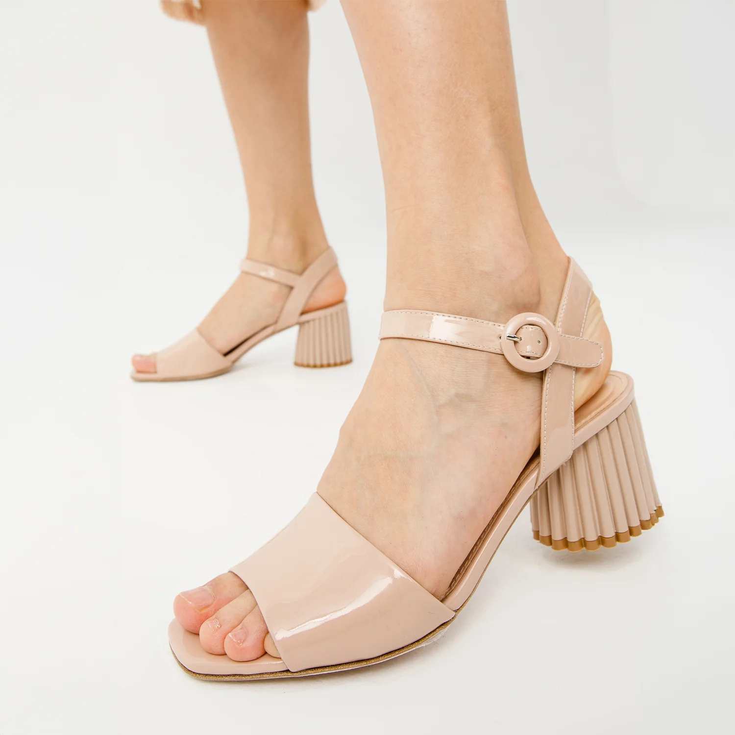 The Bamba Cream Patent Leather Women Sandal - Image 15