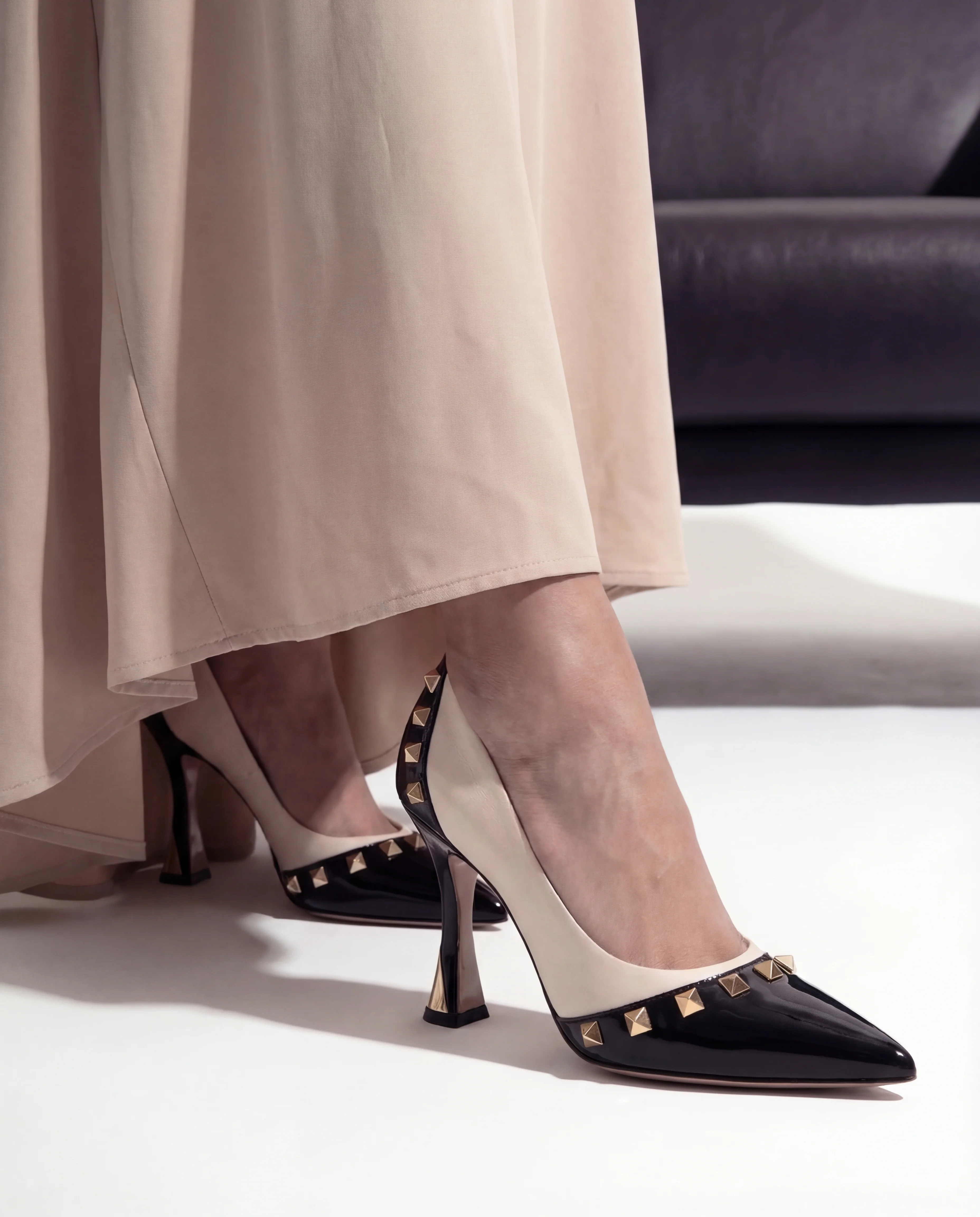 The Bella Vita Studded Beige & Black Leather Pump Women Shoe - Image 17