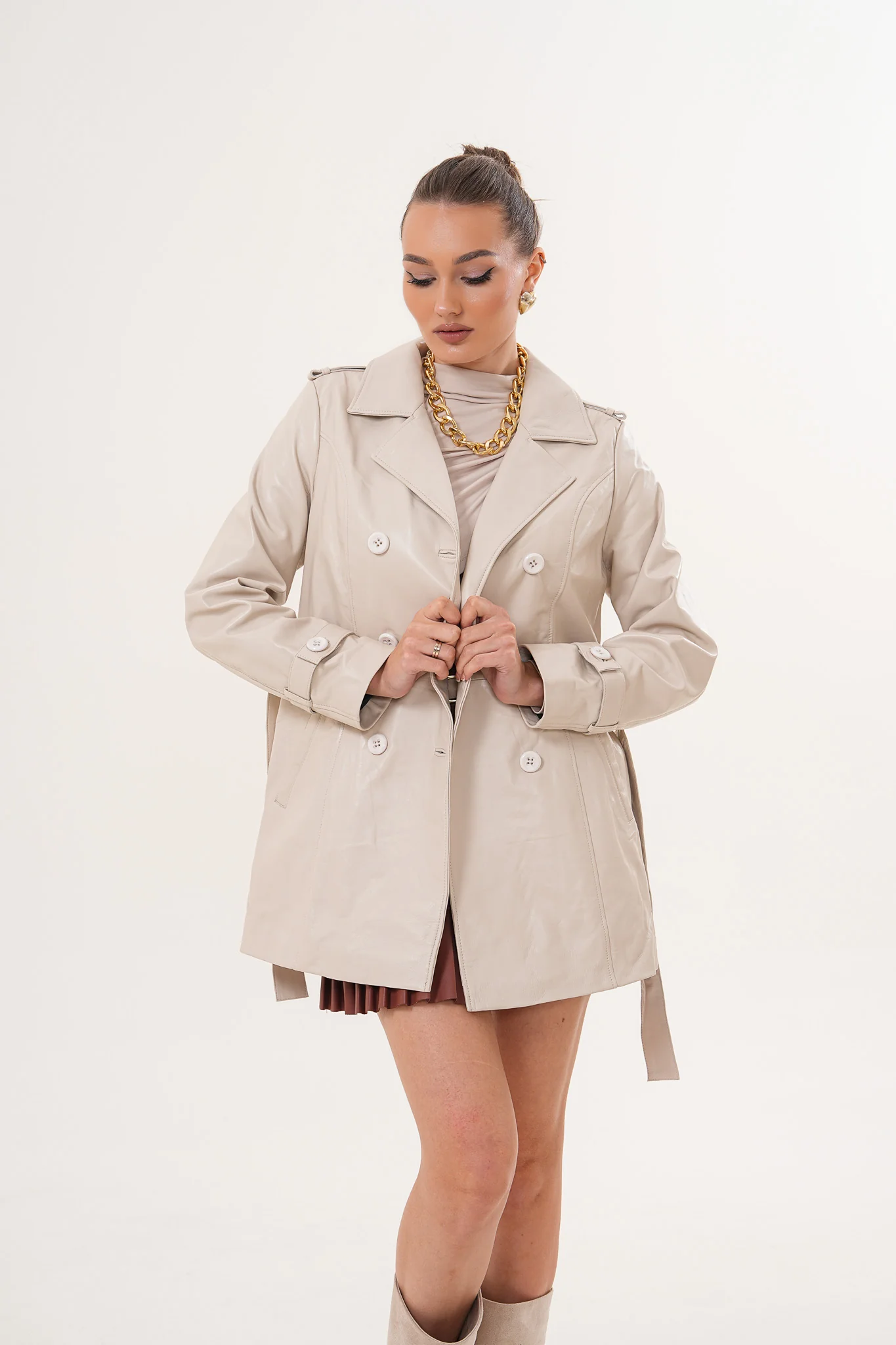 The Caelith Light Beige Leather Women Trench Jacket - Image 4