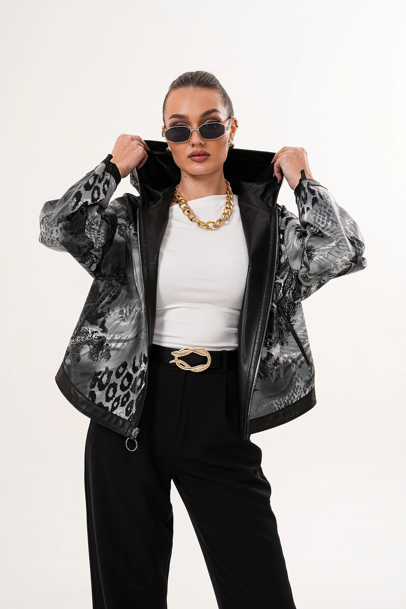 The Calyra Reversible Leather Women Jacket – Black - Image 6