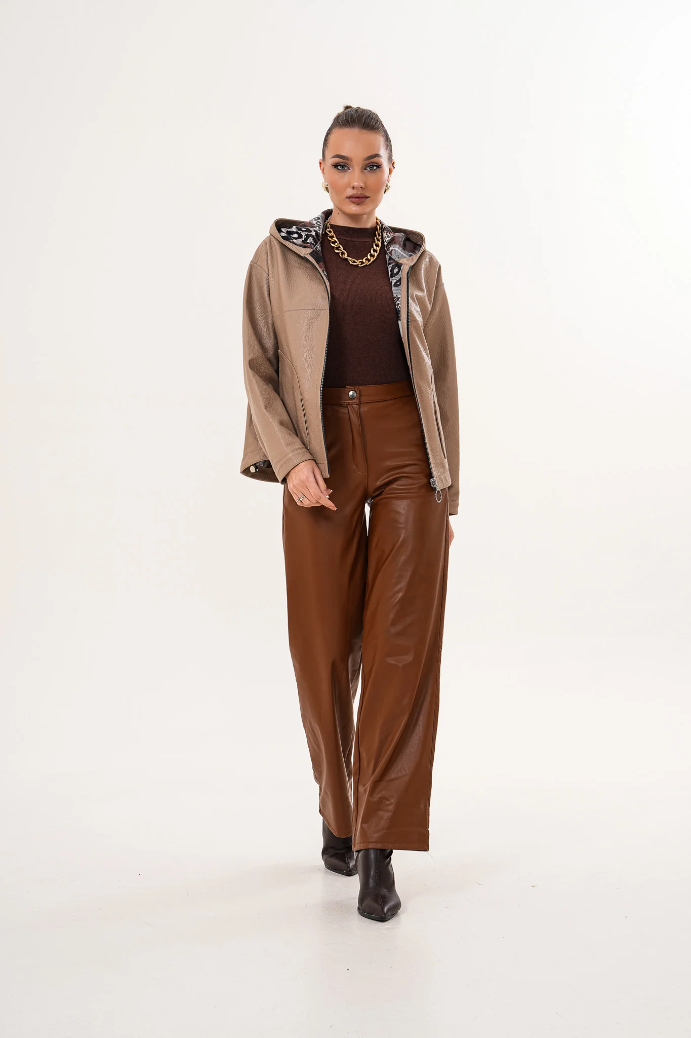 The Calyra Reversible Leather Women Jacket – Taupe - Image 10