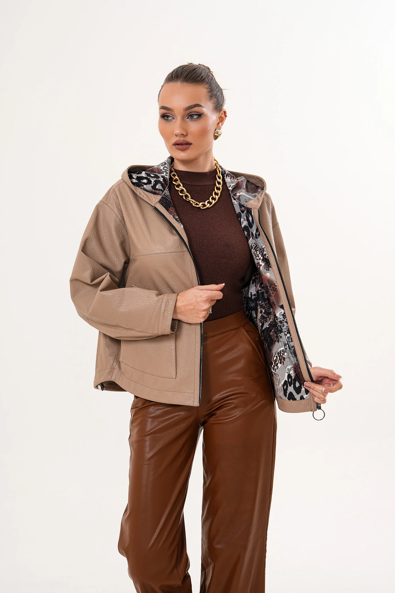 The Calyra Reversible Leather Women Jacket – Taupe - Image 12