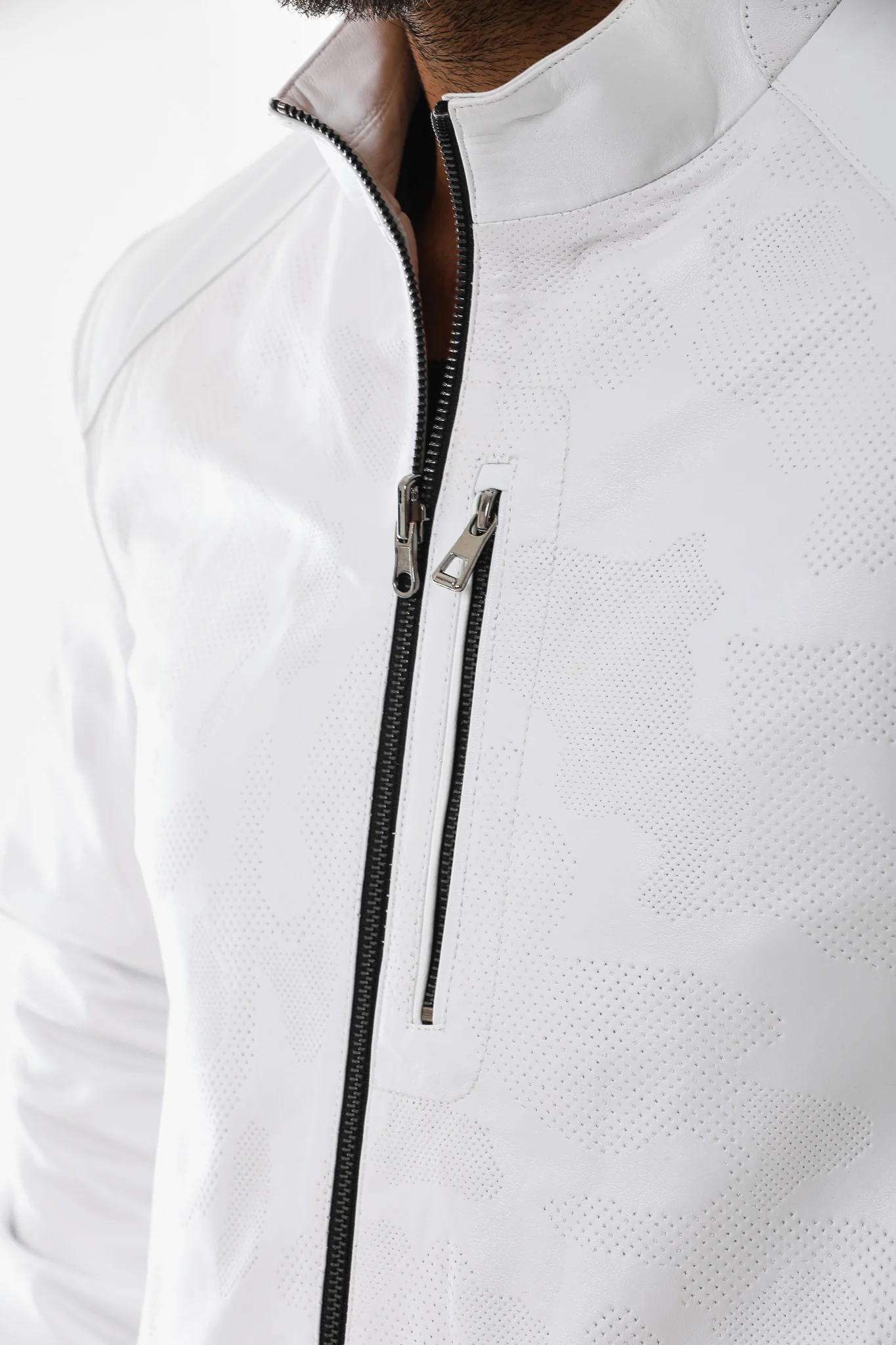 The Como Reversible White & Black Leather Bomber Jacket - Image 3