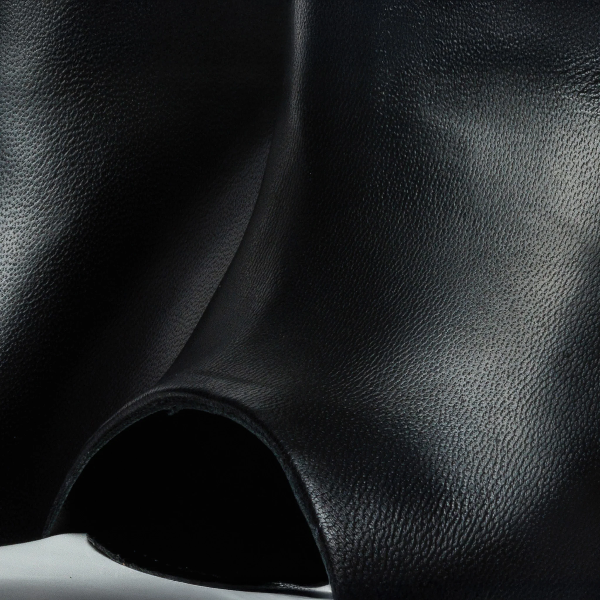 The Cymmer Black Leather Women Sandal - Image 5