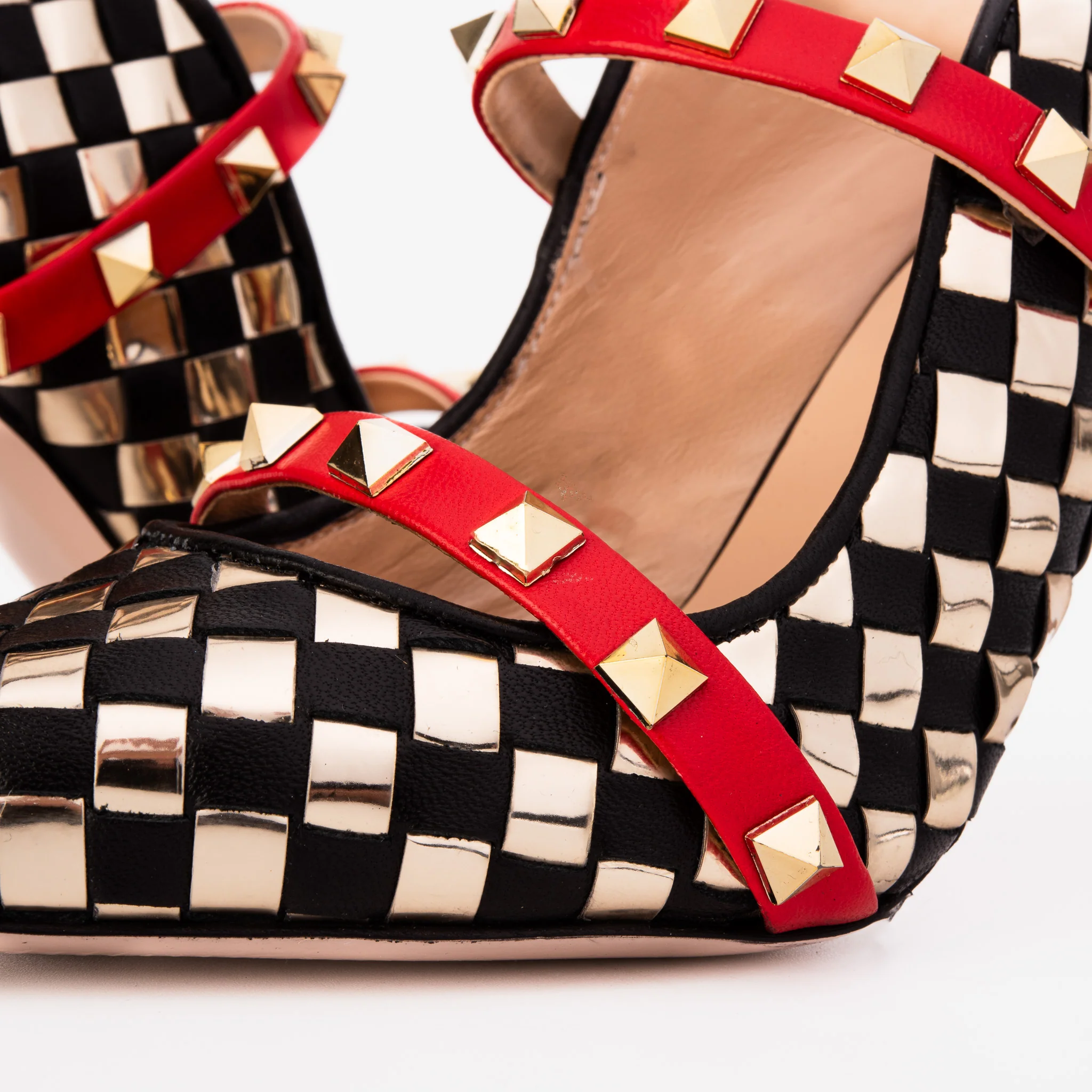 The Dosso Black Handwoven Leather Pointy Toe Women Sandal - Image 5