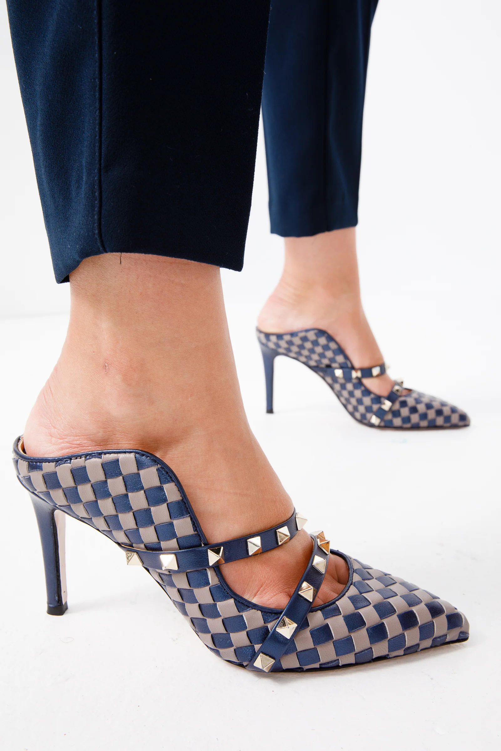 The Dosso Navy Blue Handwoven Pointy Toe Leather Women Sandal - Image 11