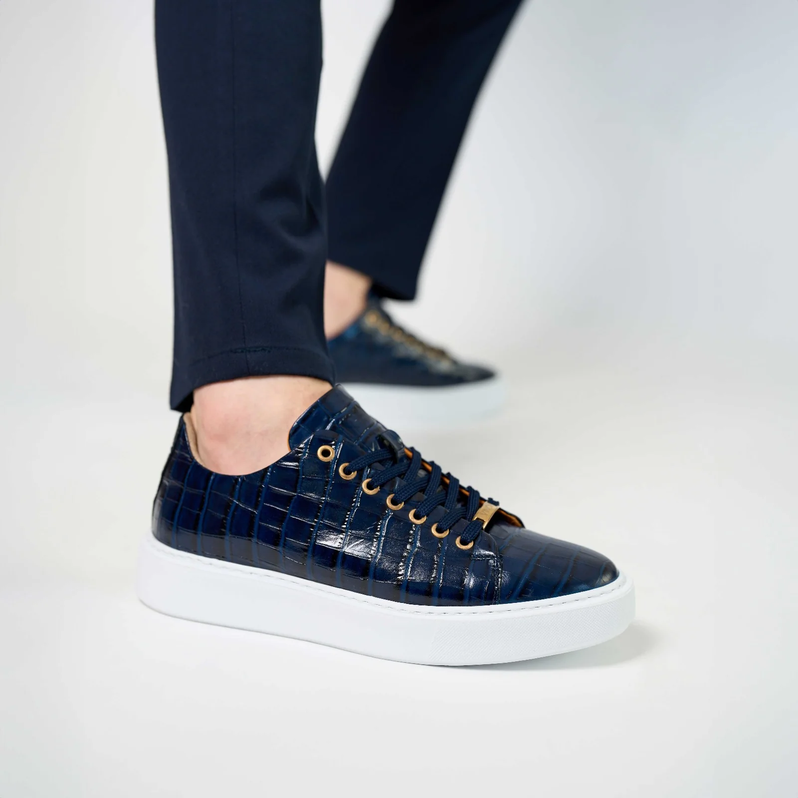 The Dublin Blue Leather Men Sneaker - Image 5