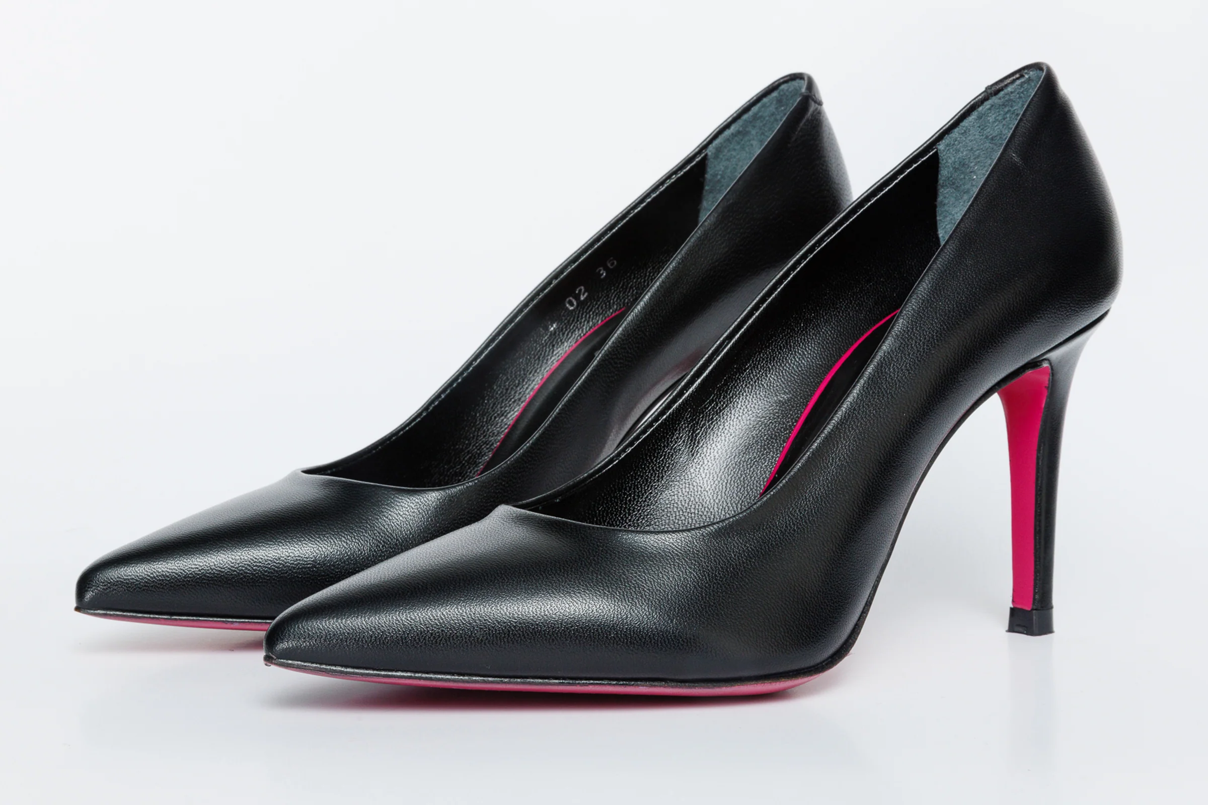 The Ege Black Leather Pump Fuchsia Sole Women Shoe - Image 3