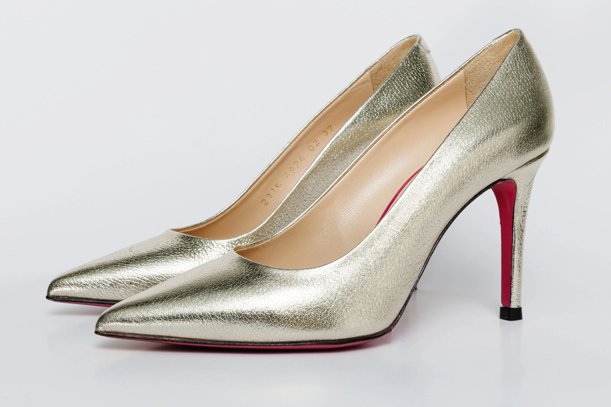 The Ege Gold Leather Pump Fuchsia Sole Women Shoe - Image 3