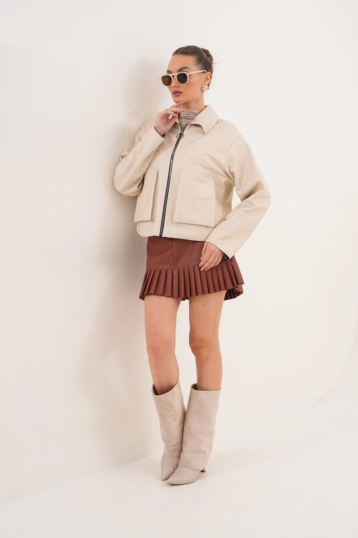 The Elvoria Reversible Beige Leather Jacket - Image 14