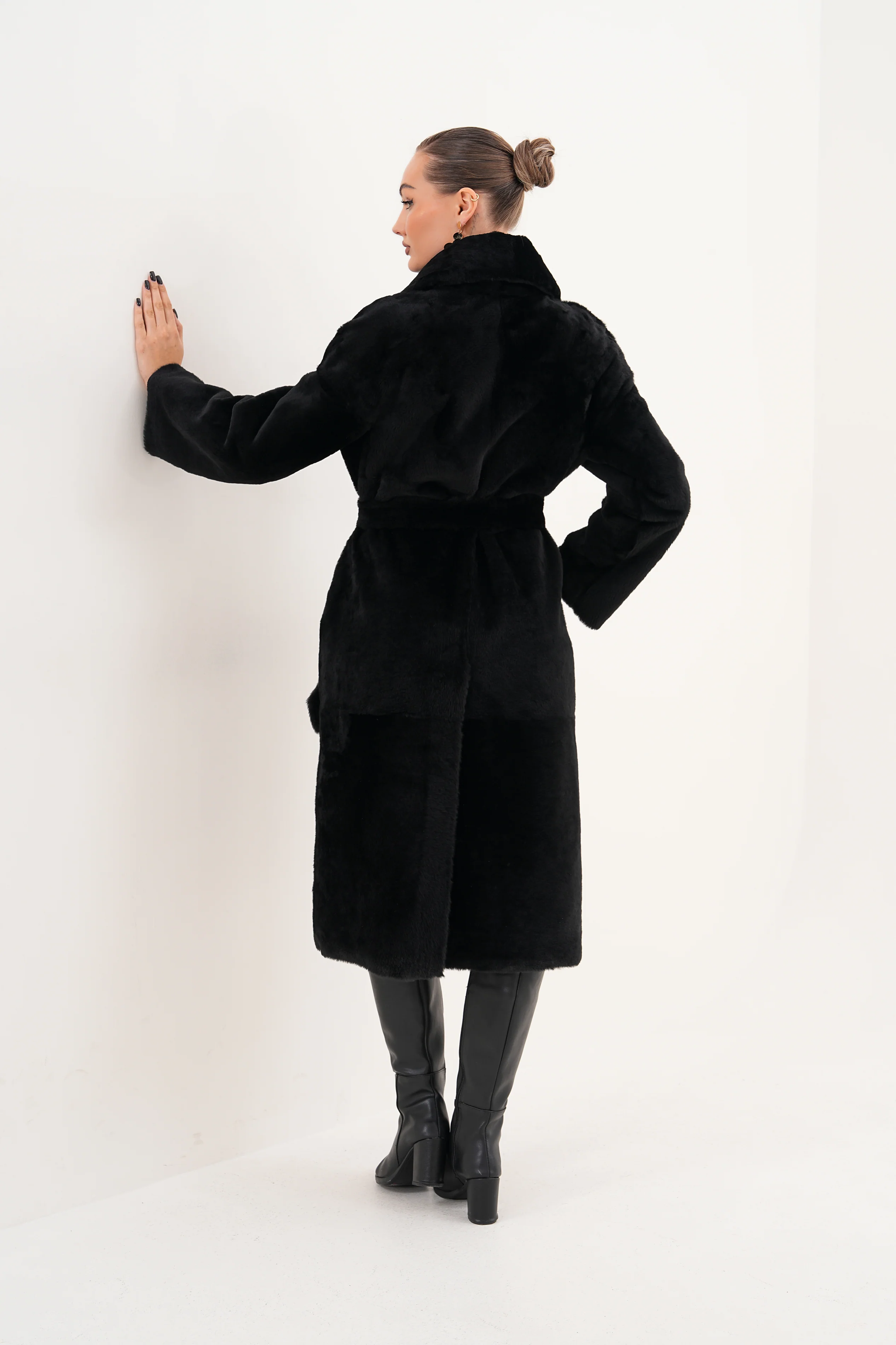 The Emilia Reversible Shearling Leather Women Jacket - Image 20