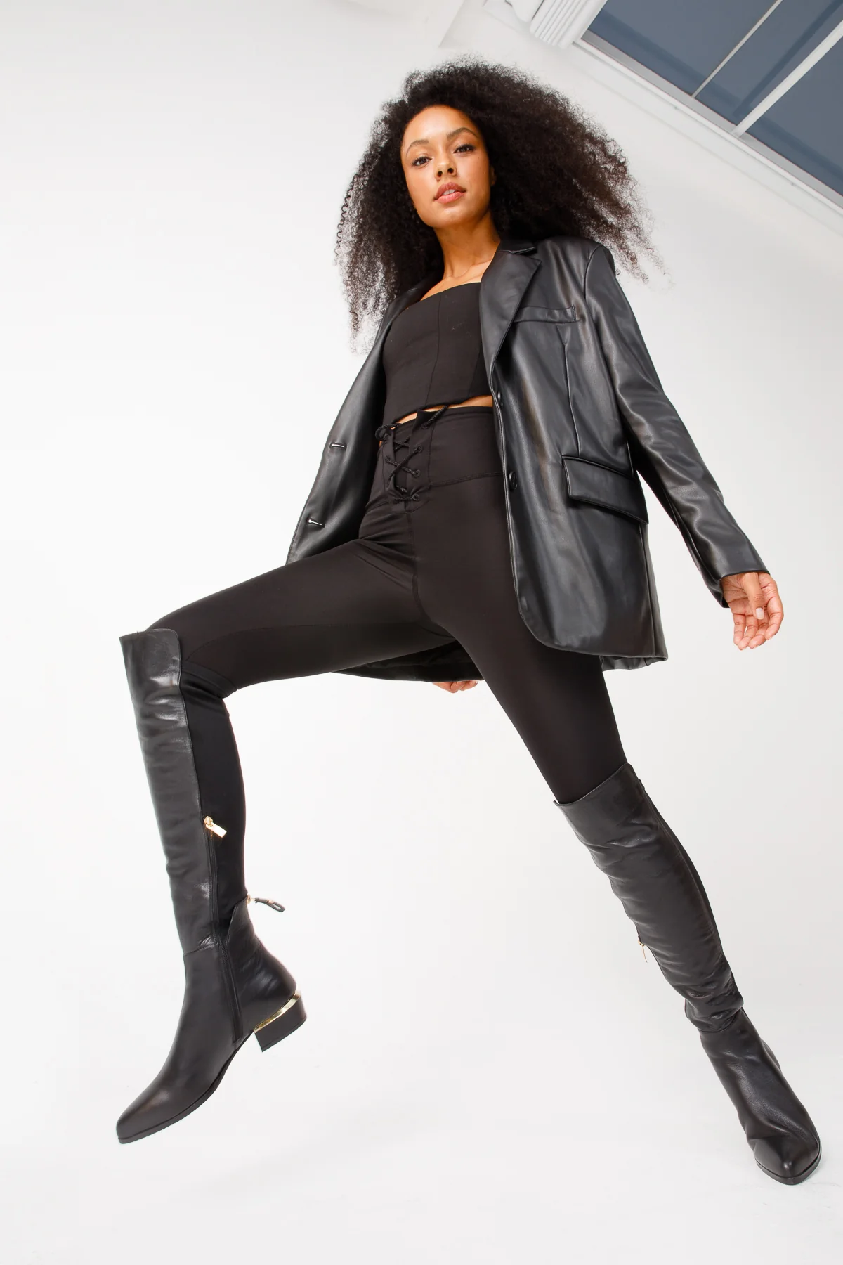 The Fairoks Black Leather Pointy Toe Knee High Women Boot - Image 11
