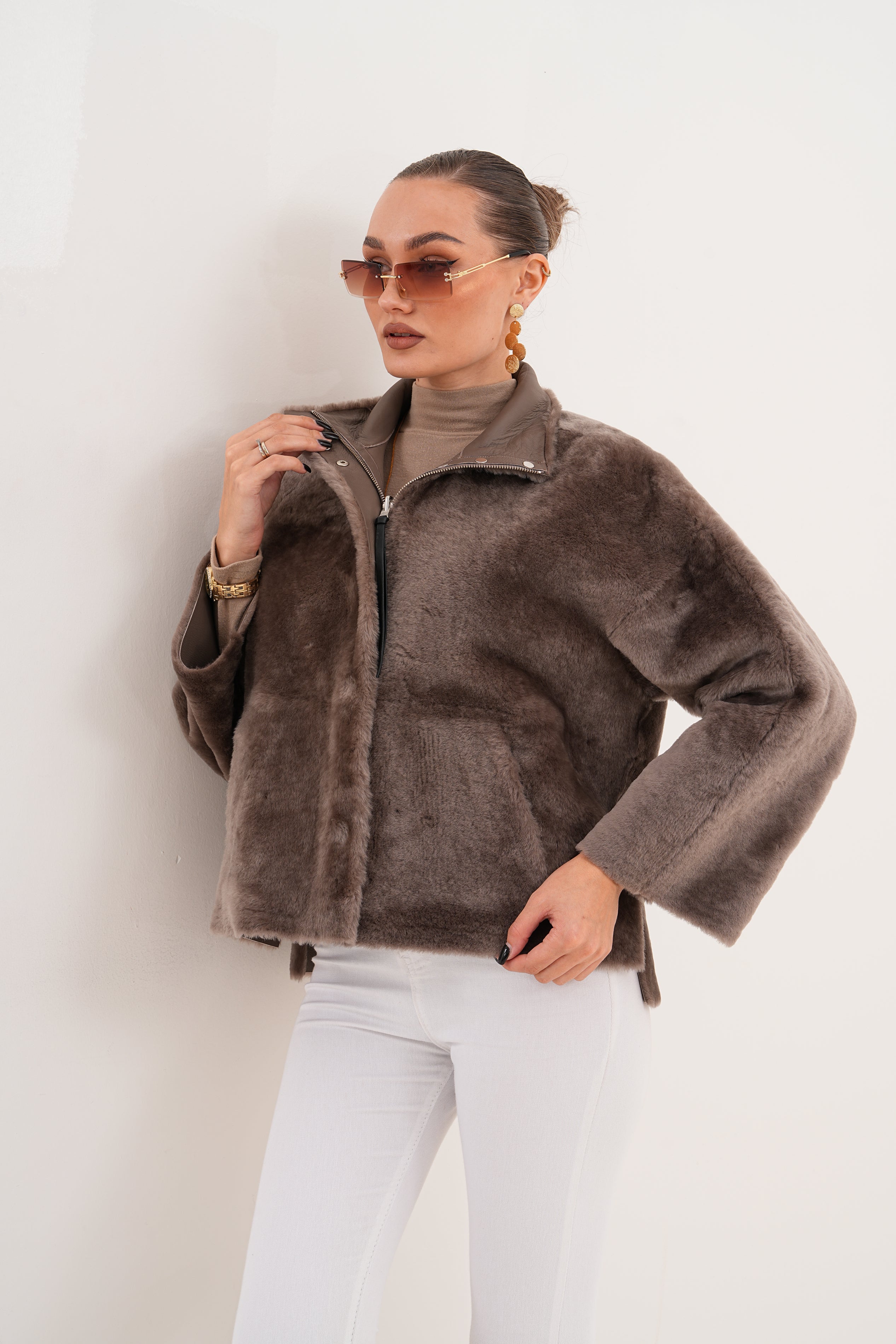 The Geneva Reversible Shearling Leather Women Jacket - Image 2