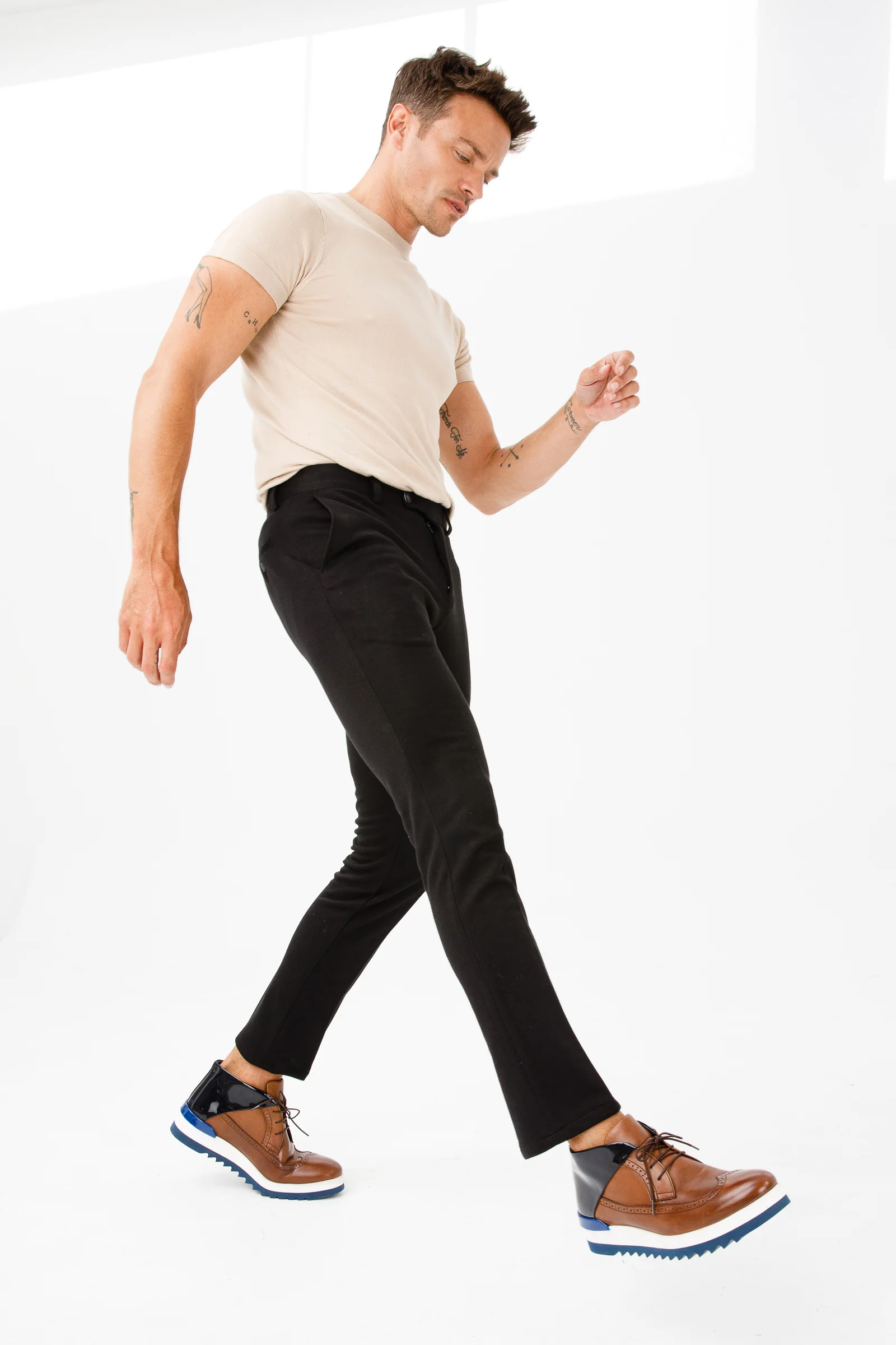 The Kagan Tan Wingtip Chukka Men Sneaker Boot - Image 5