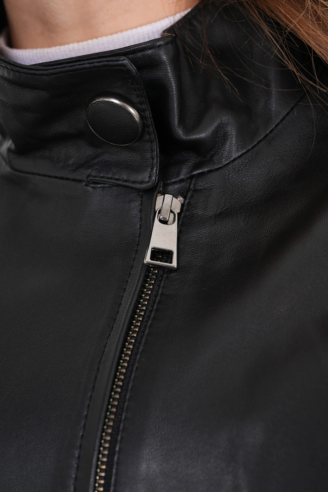 The Lioara Black Leather Women Jacket - Image 6