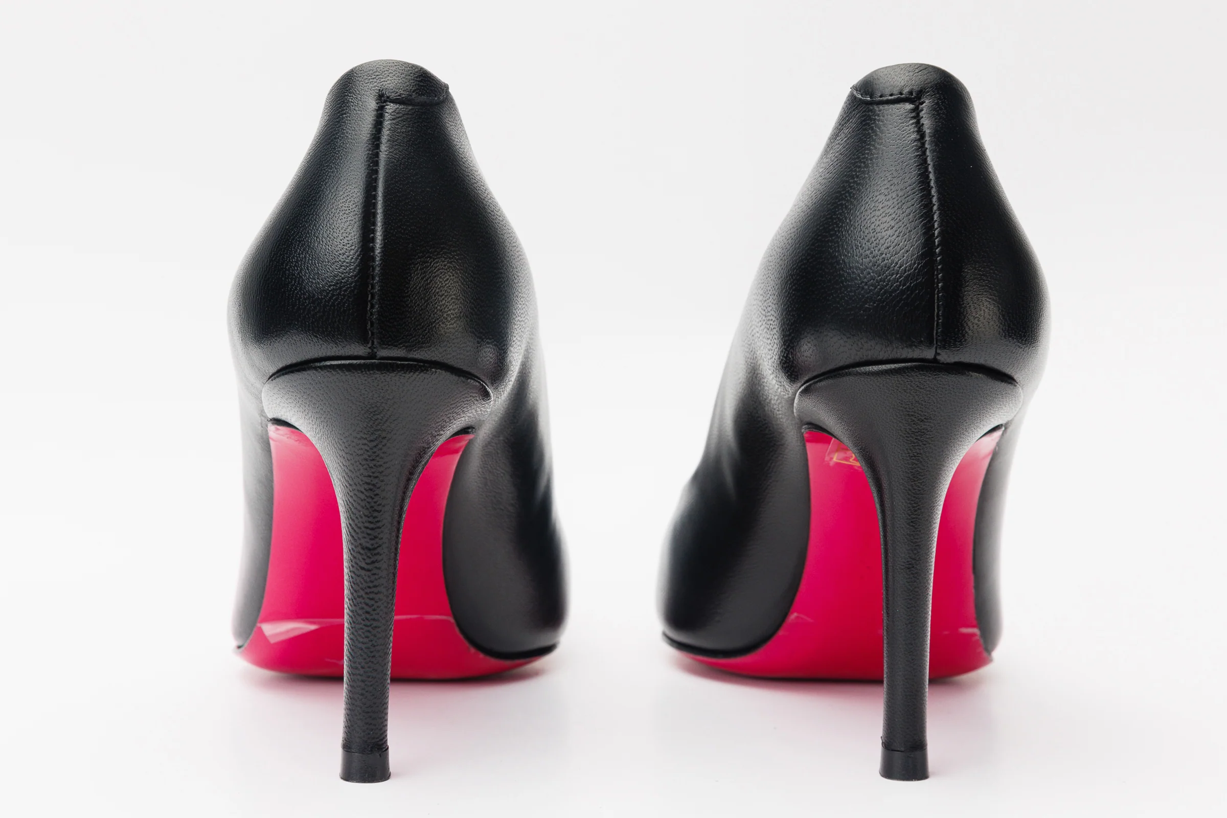 The Maneadero Black Leather Pump Fuchsia Sole Women Shoe - Image 4