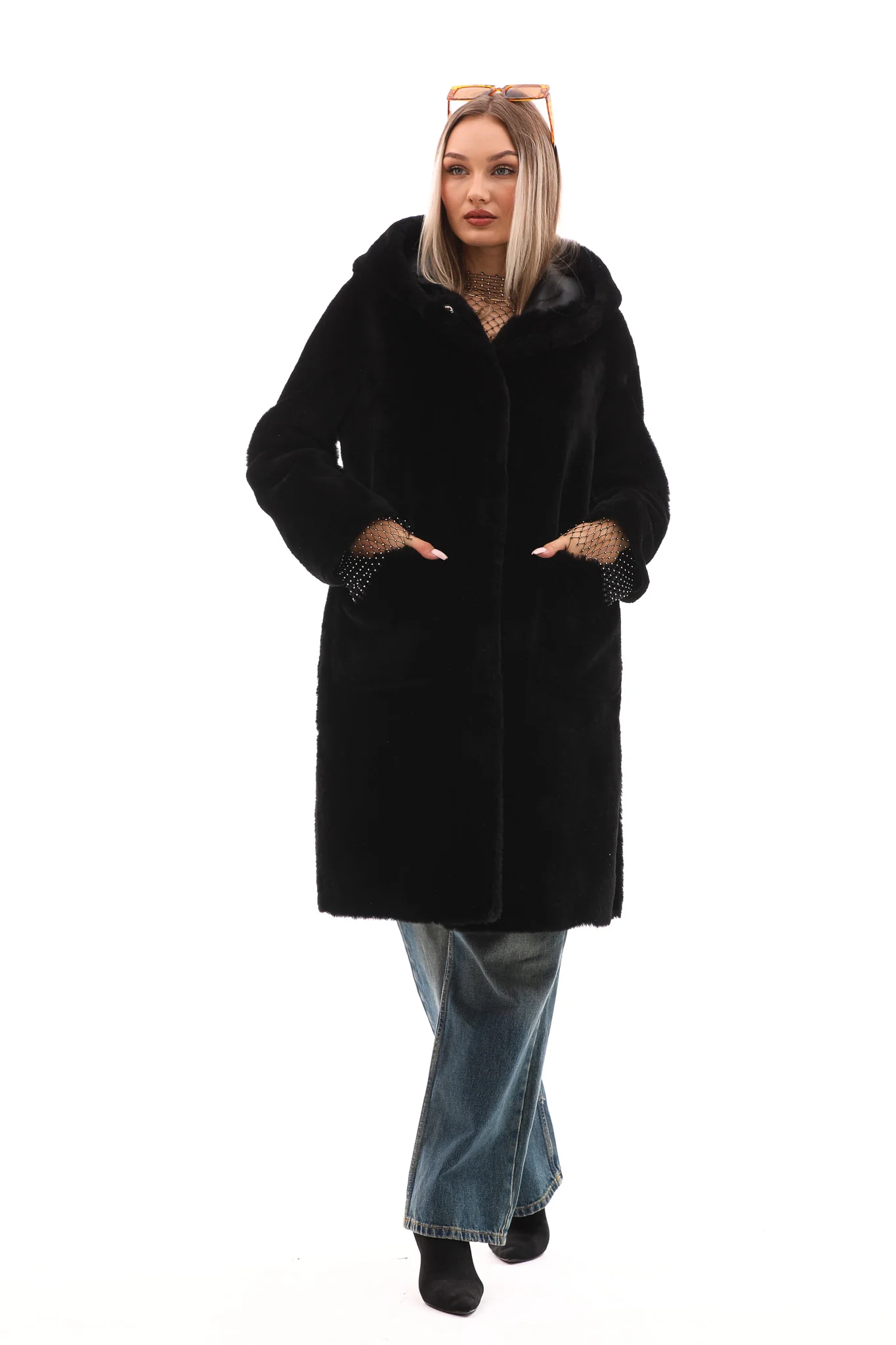The VESARA Reversible Shearling Women Leather Coat – Jet Black - Image 11