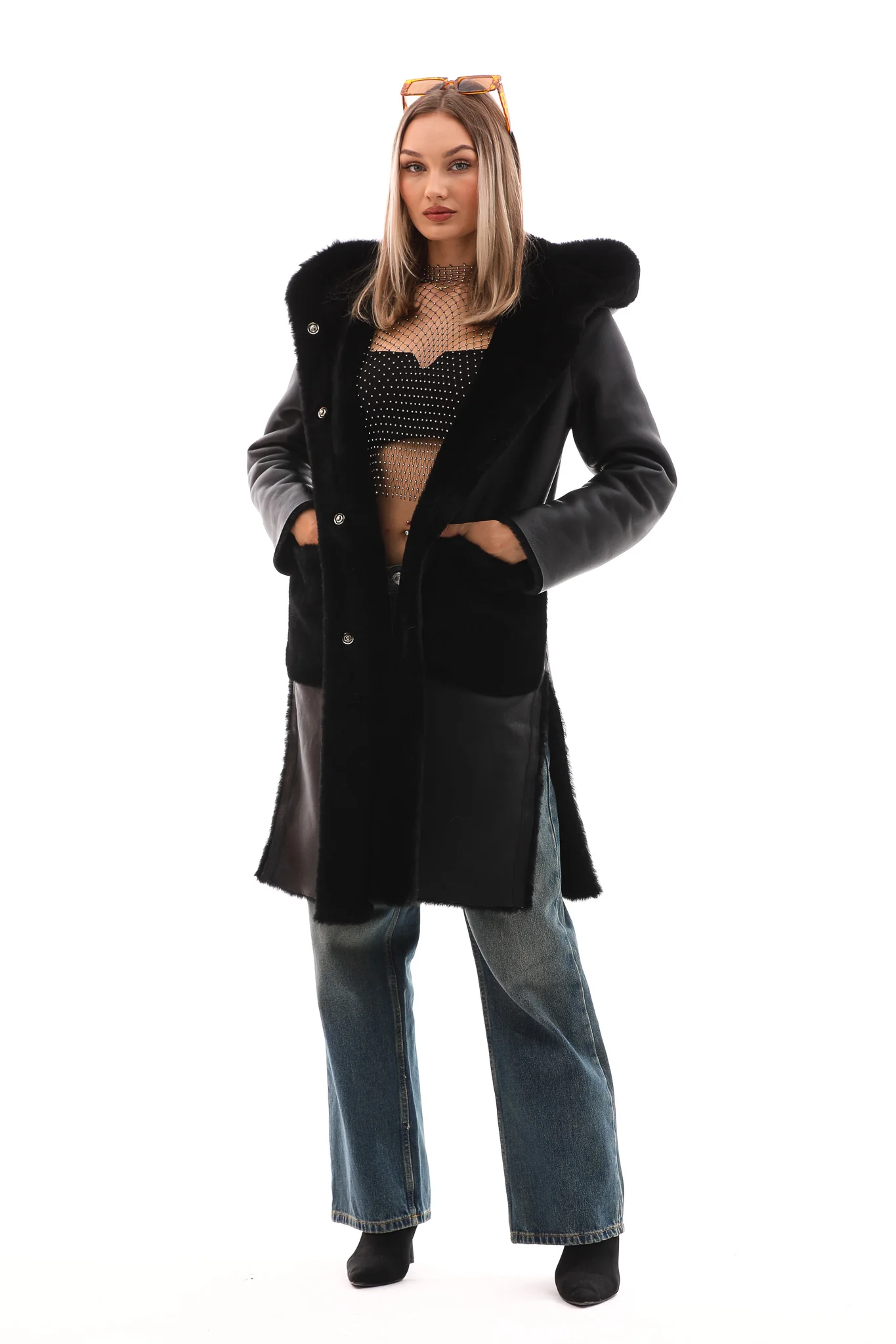 The VESARA Reversible Shearling Women Leather Coat – Jet Black - Image 2