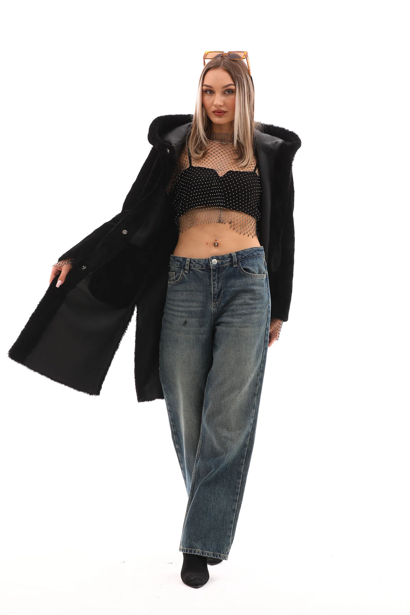 The VESARA Reversible Shearling Women Leather Coat – Jet Black - Image 3