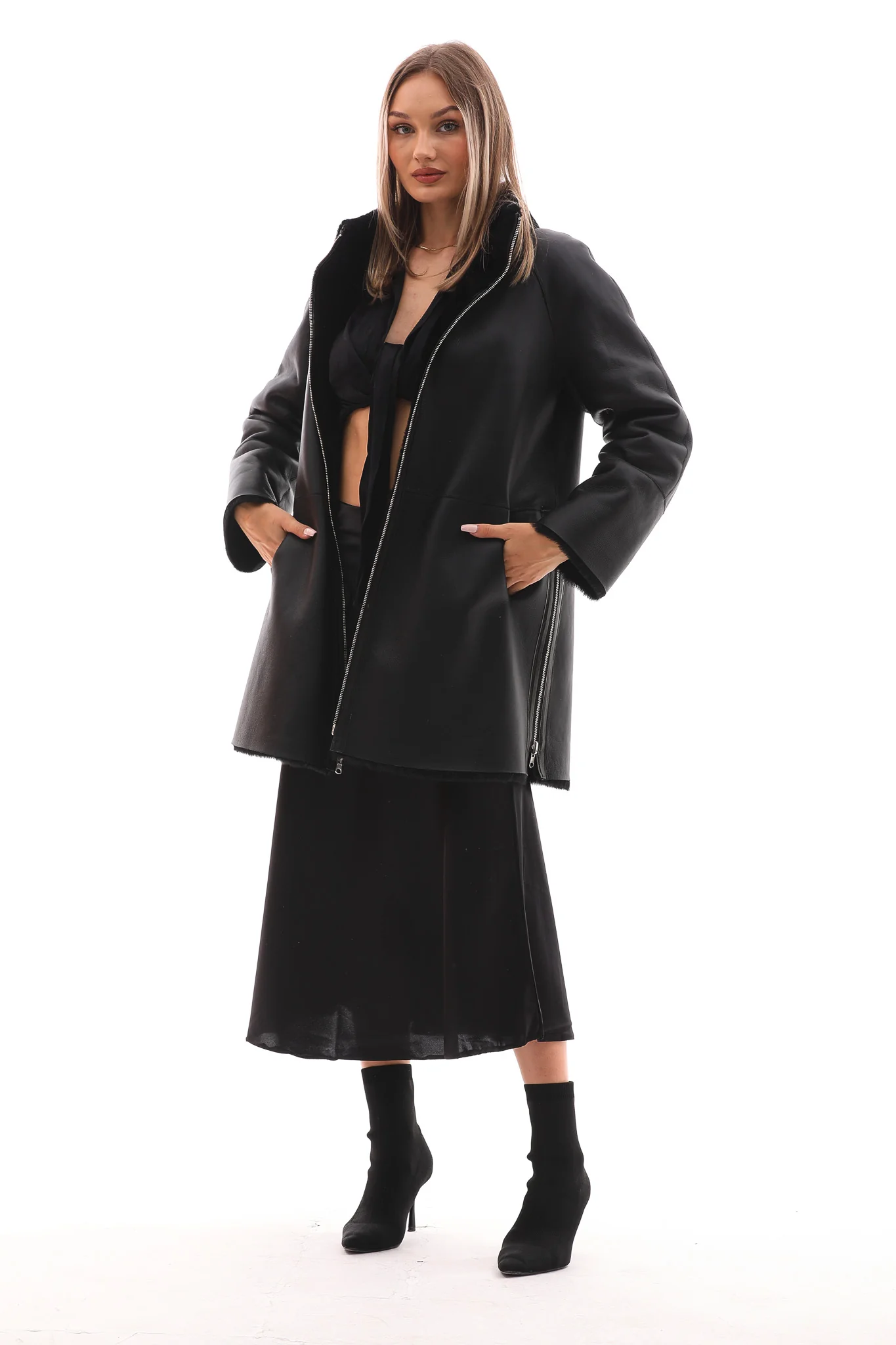 The Nyra Reversible Shearling Women Leather Jacket - Image 2