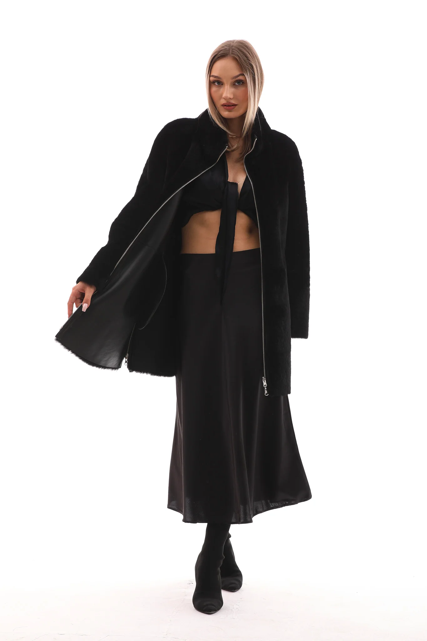 The Nyra Reversible Shearling Women Leather Jacket - Image 3