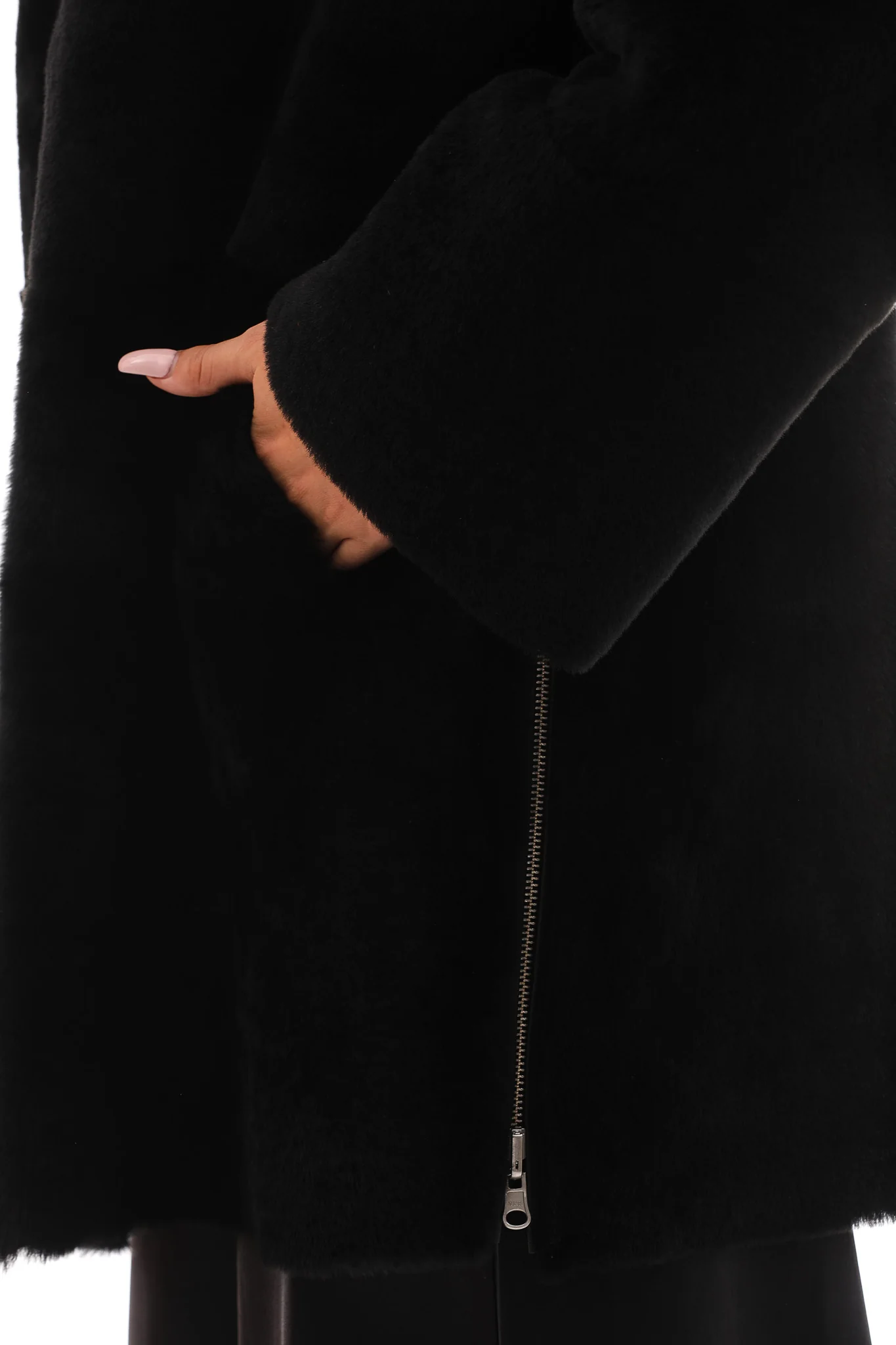 The Nyra Reversible Shearling Women Leather Jacket - Image 5