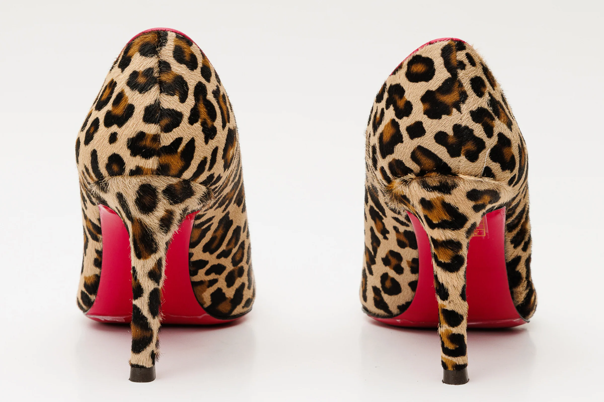 The Olbia Leopard Leather Pump Fuchsia Sole Women Shoe - Image 3