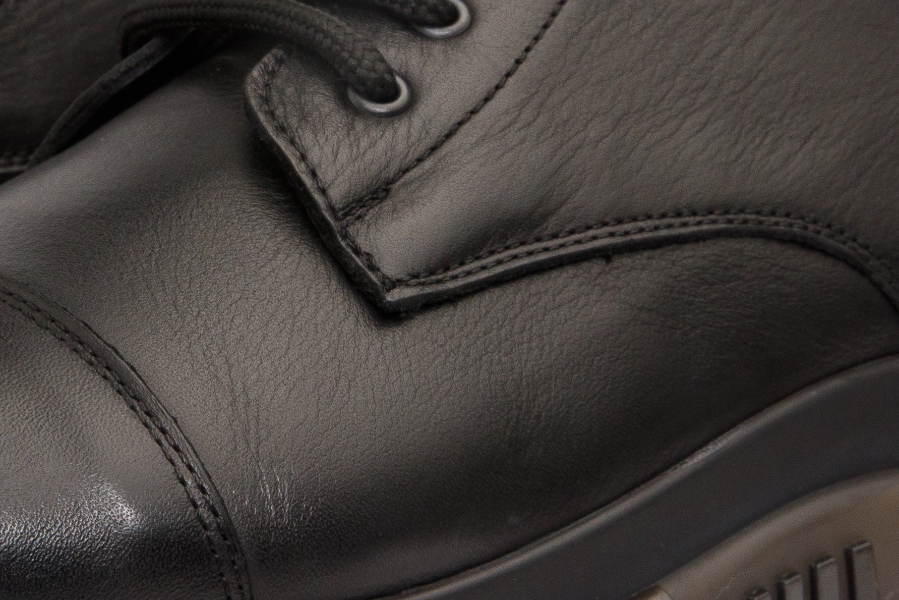 The Ottova Black Leather Lace-Up Sneaker Men Boot with a Zipper - Image 3
