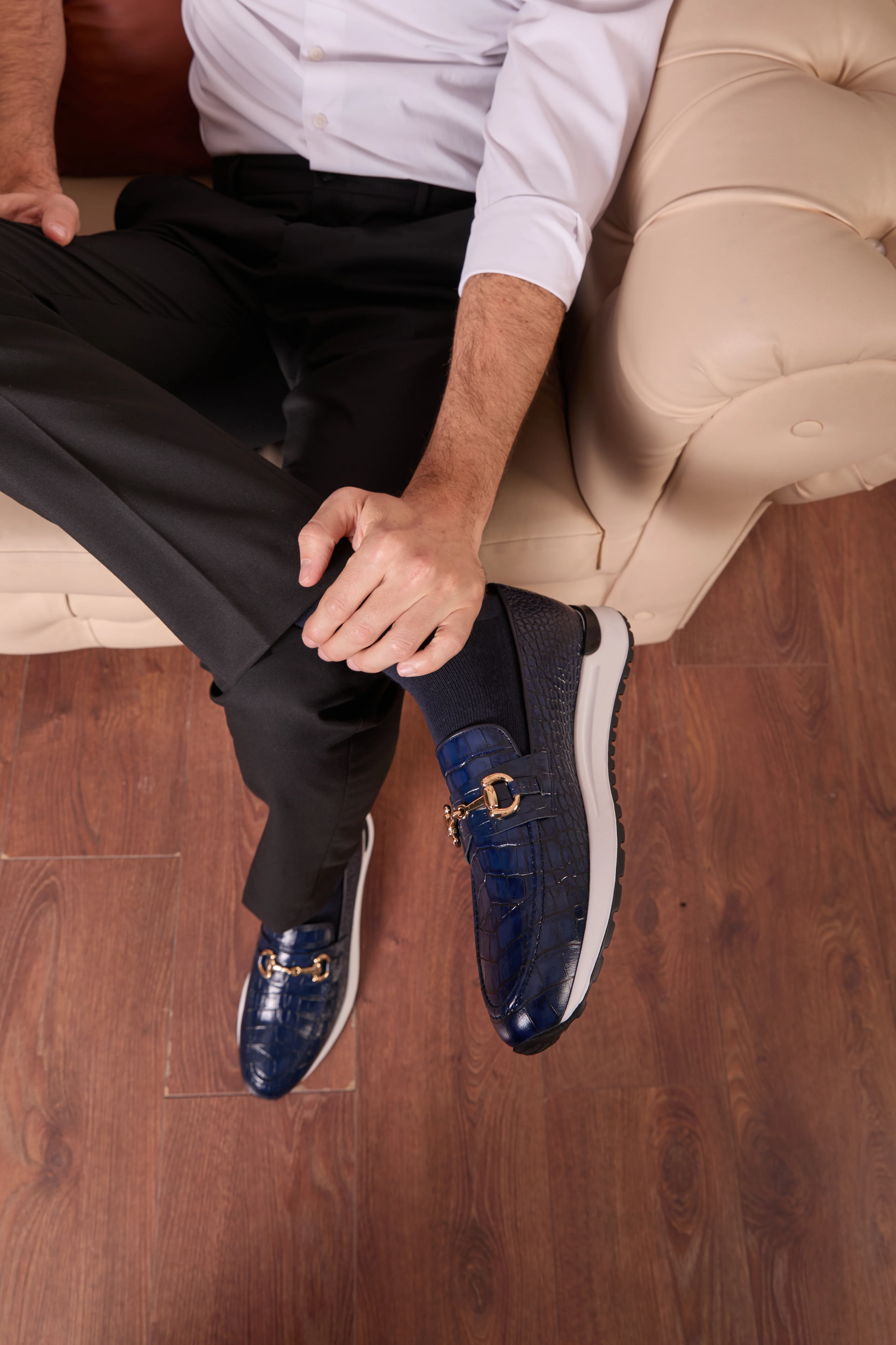 The Padova Navy Blue Leather Men Sneaker - Image 12
