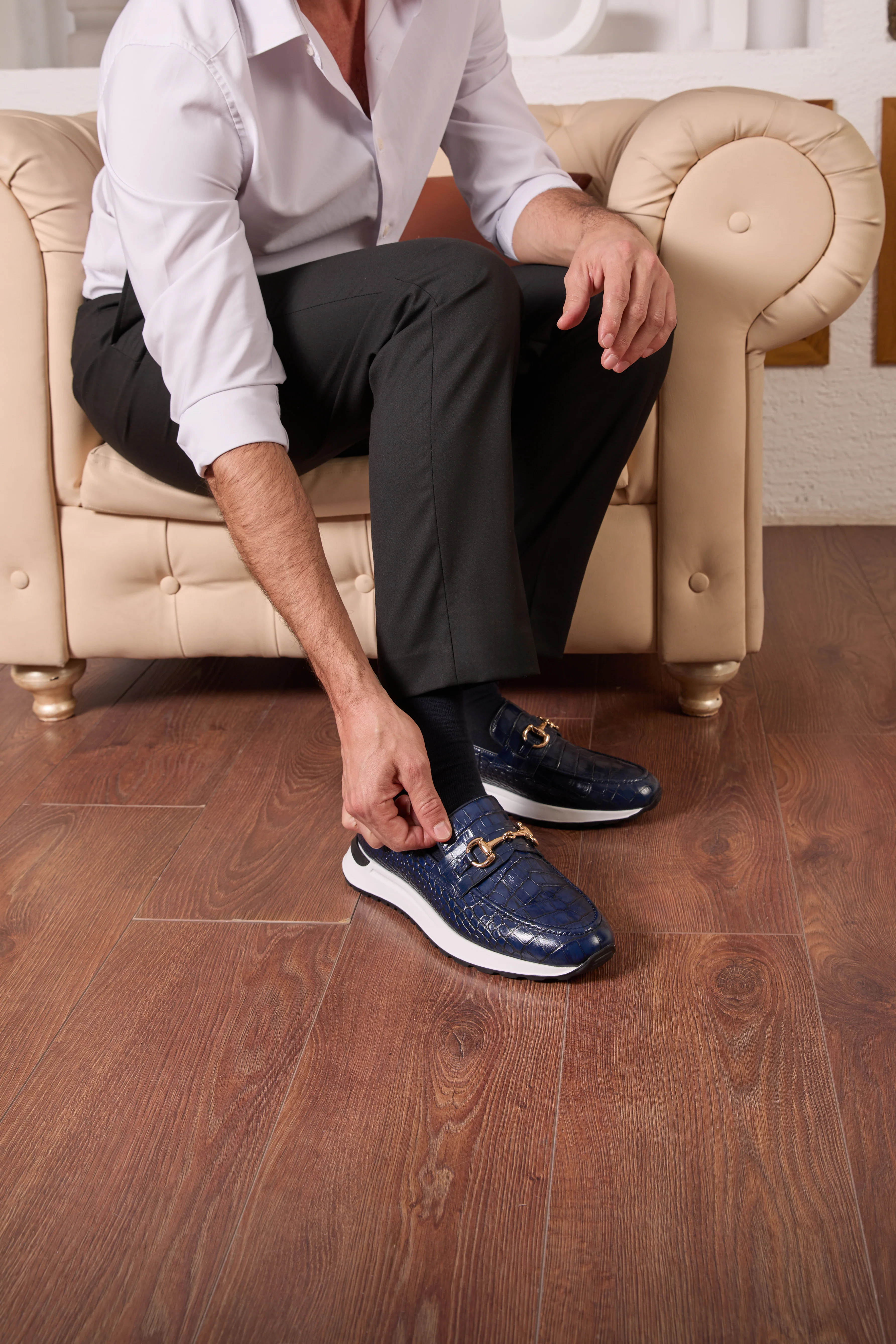The Padova Navy Blue Leather Men Sneaker - Image 2