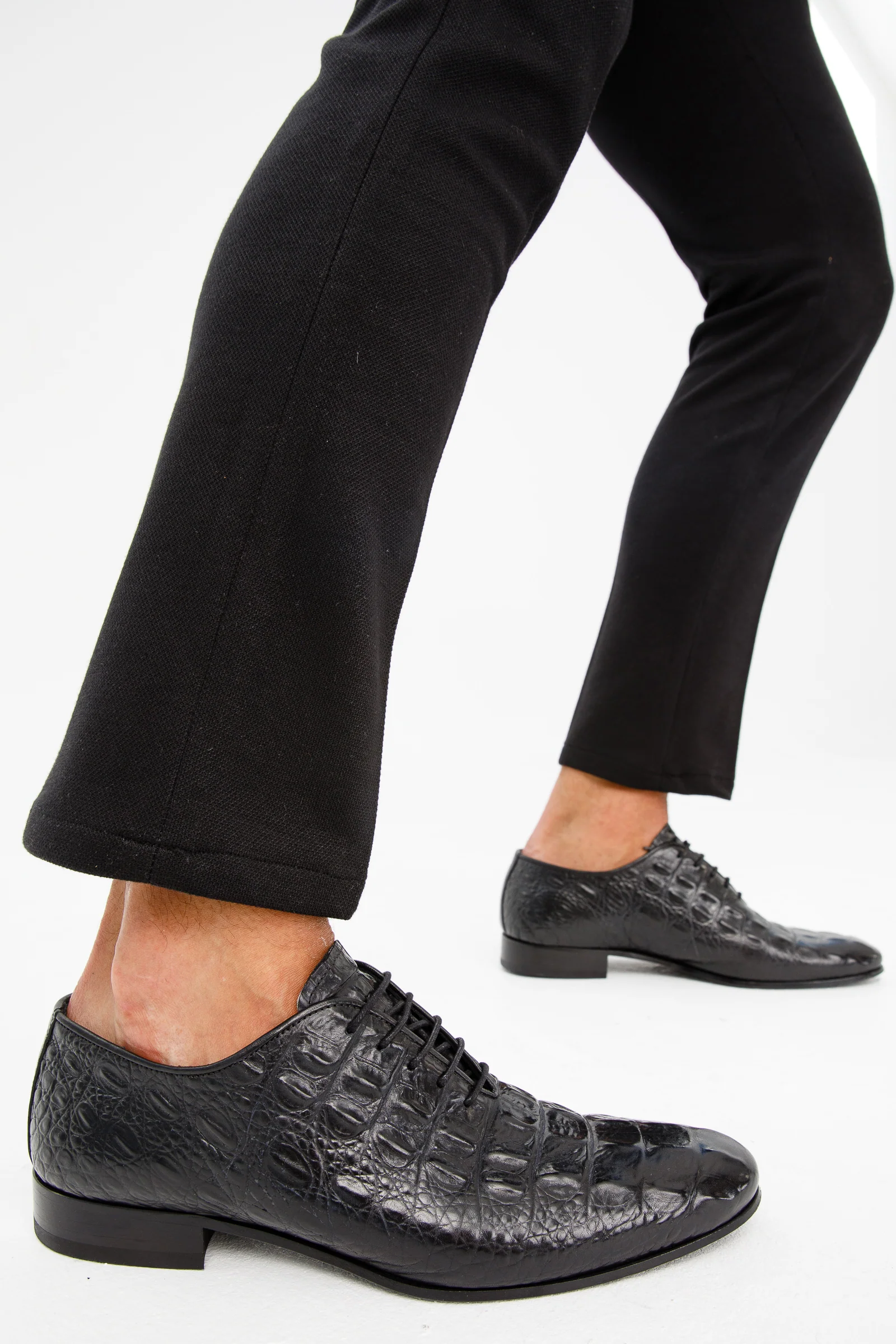 The Randor Black Crocodile Leather Oxford Men Shoe - Image 12