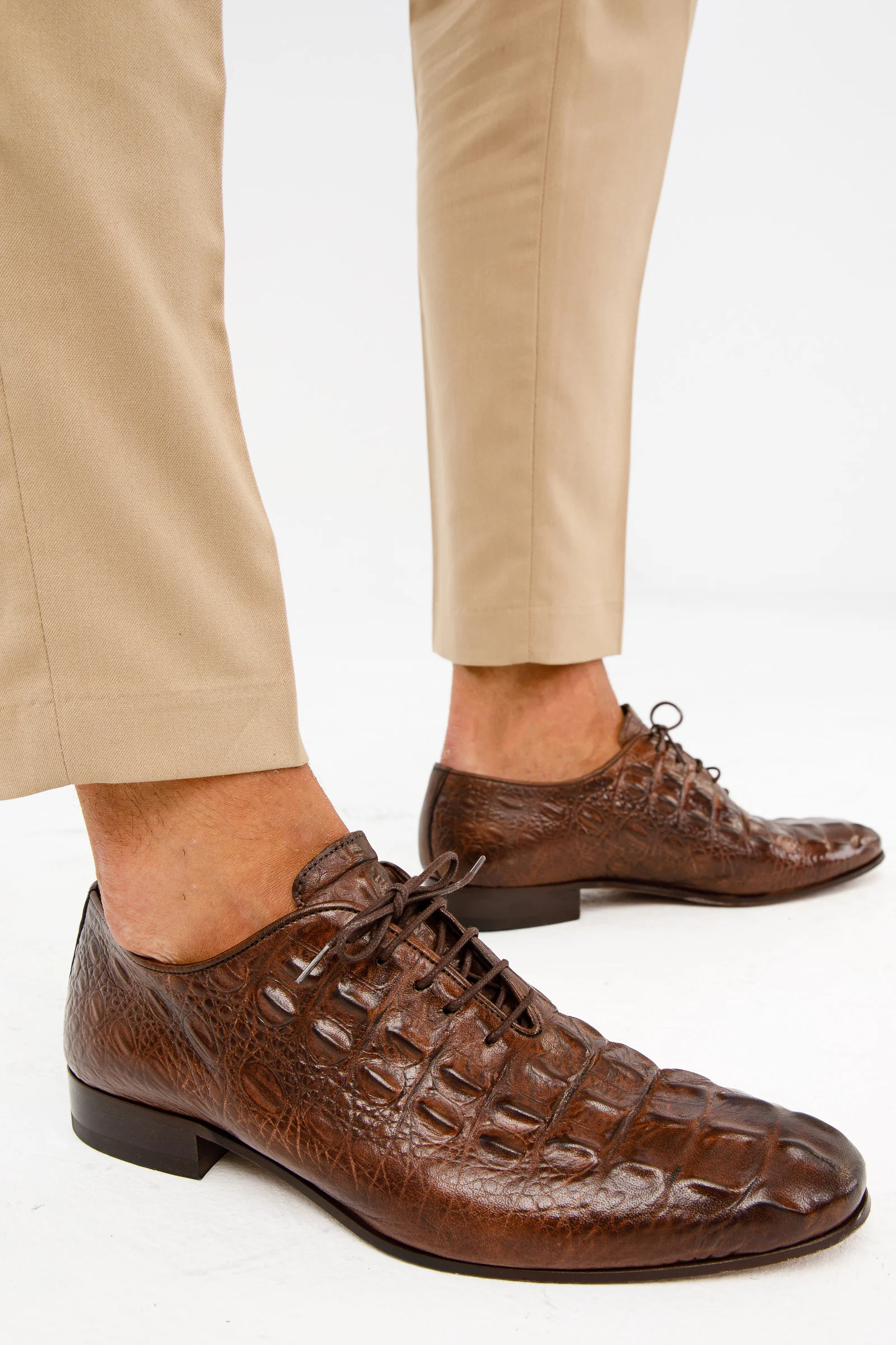 The Randor Brown Crocodile Leather Oxford Men Shoe - Image 4