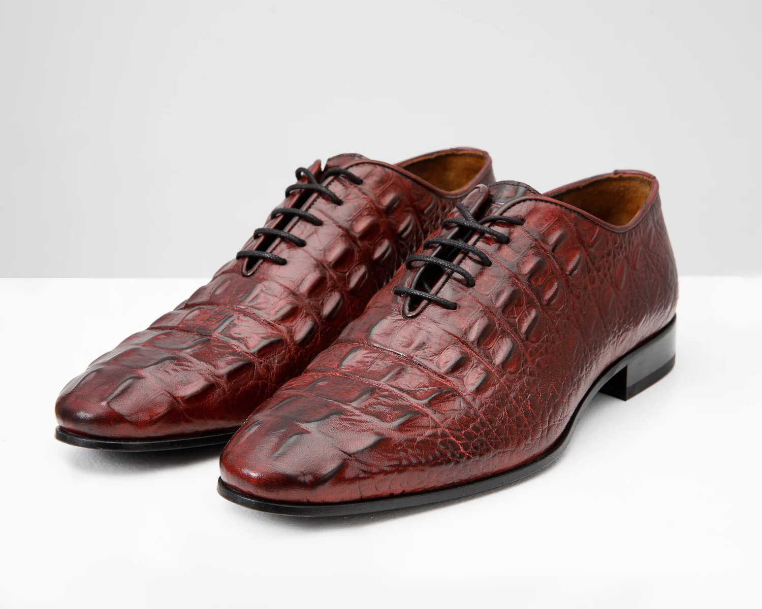 The Randor Burgundy Crocodile Leather Oxford Men Shoe - Image 2