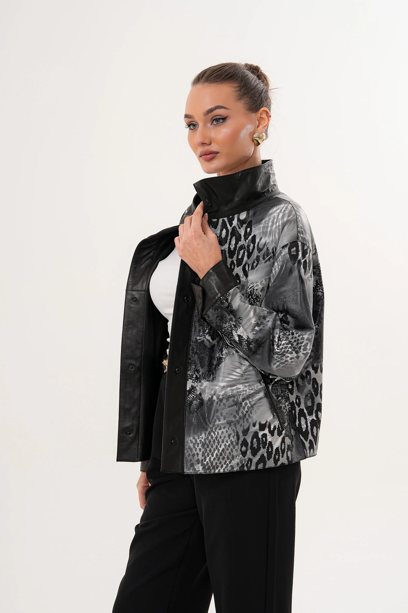 The Ravessa Reversible Black Leather Women Jacket - Image 6