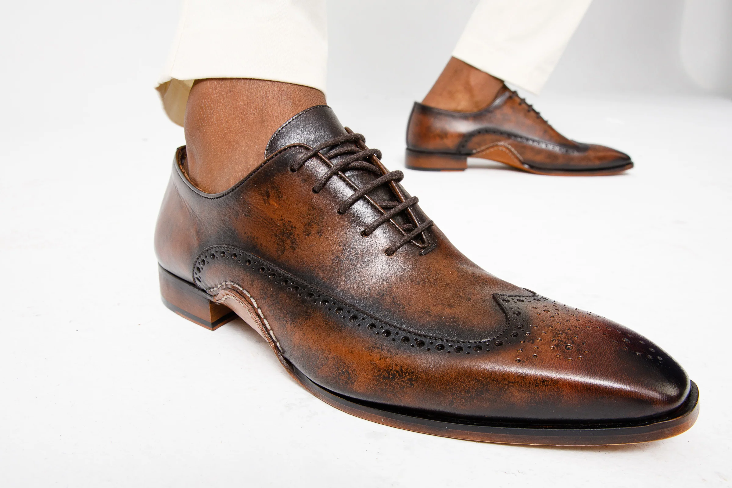 The Royal Hand Craft Brown Wingtip Oxford Men Shoe - Image 14