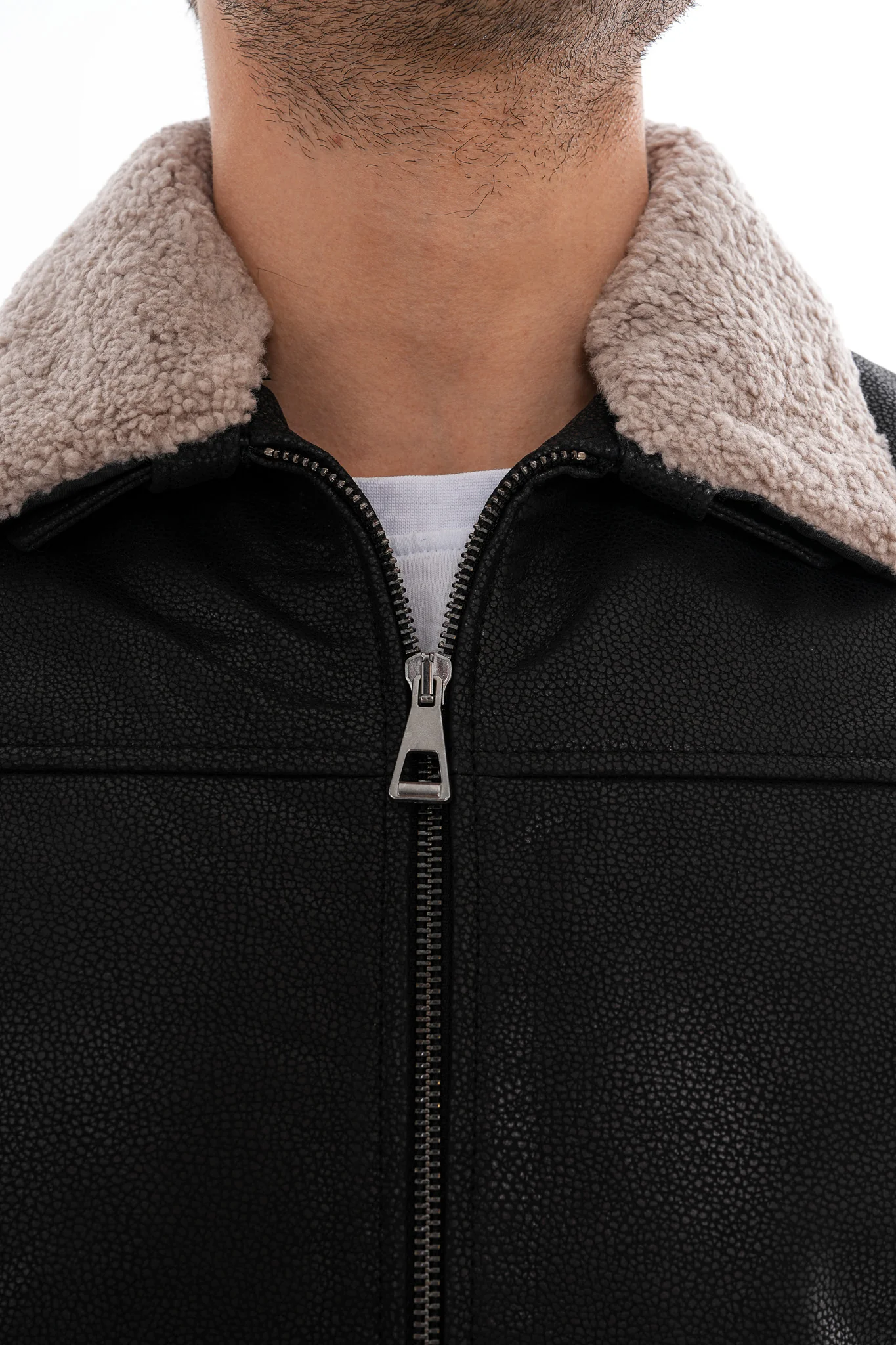 The Sarnico Black Shearling Collar Leather Jacket - Image 4