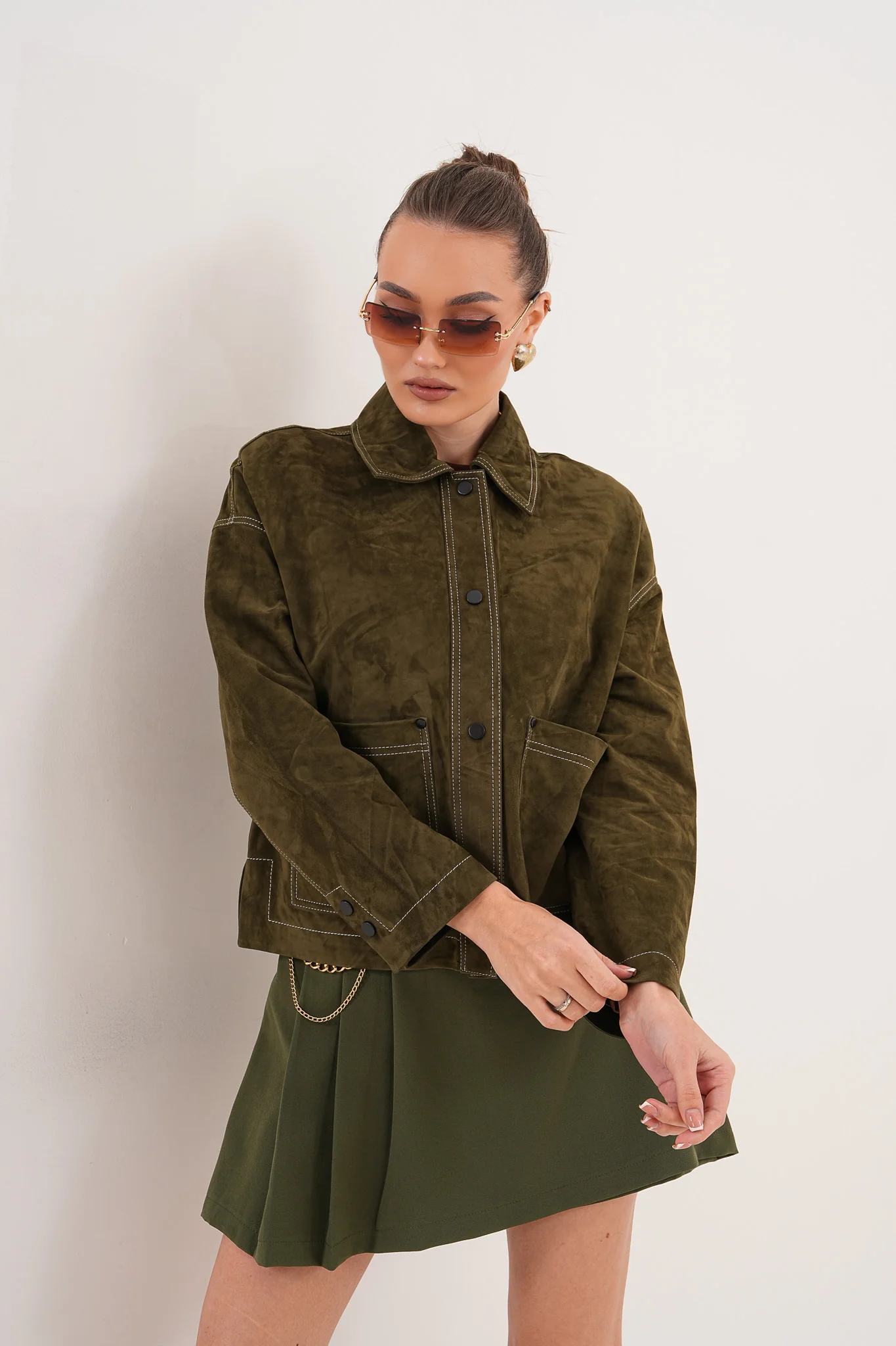 The Solviera Reversible Olive Suede Leather Jacket - Image 5