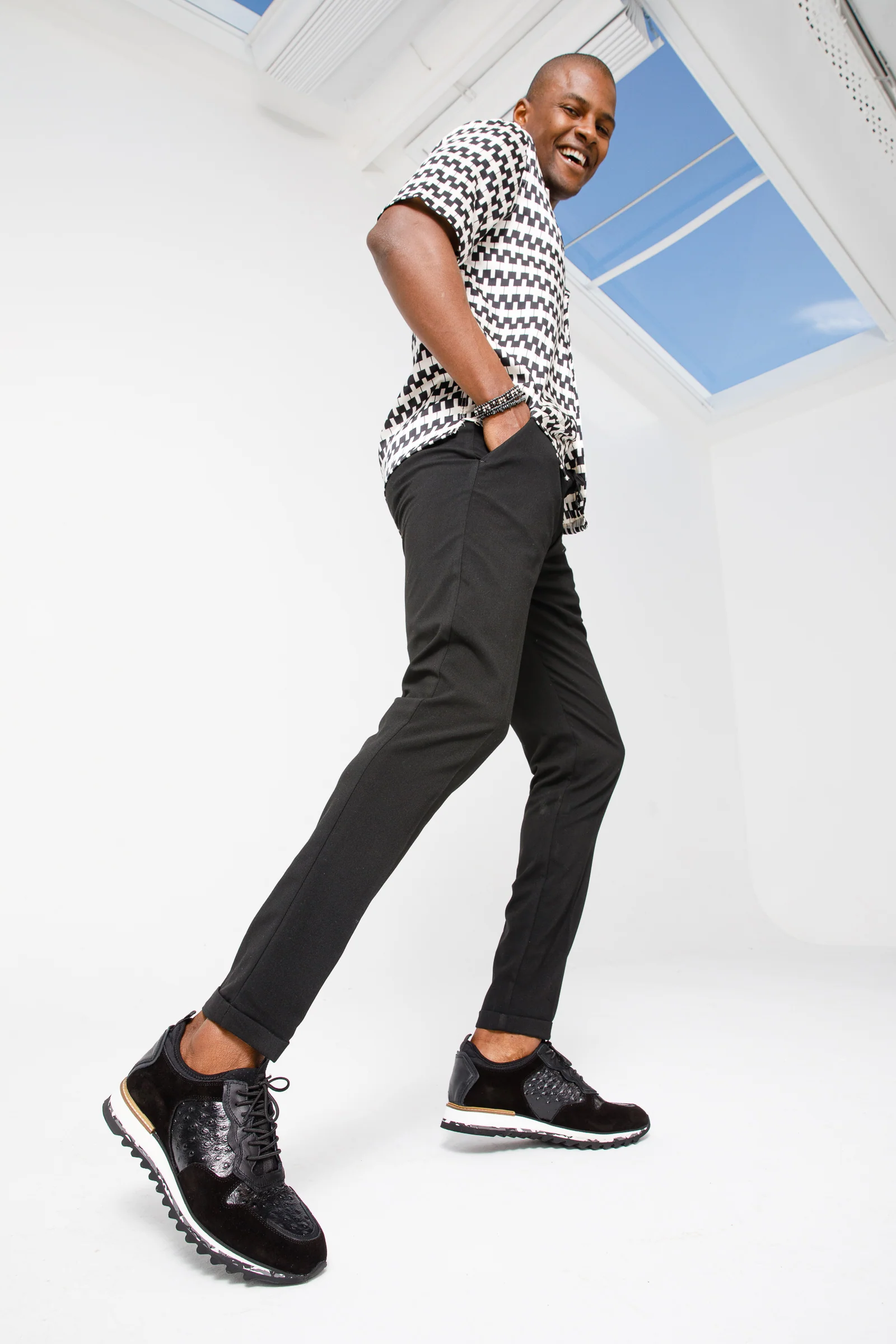 The Sopez Black Leather Men Sneaker - Image 10
