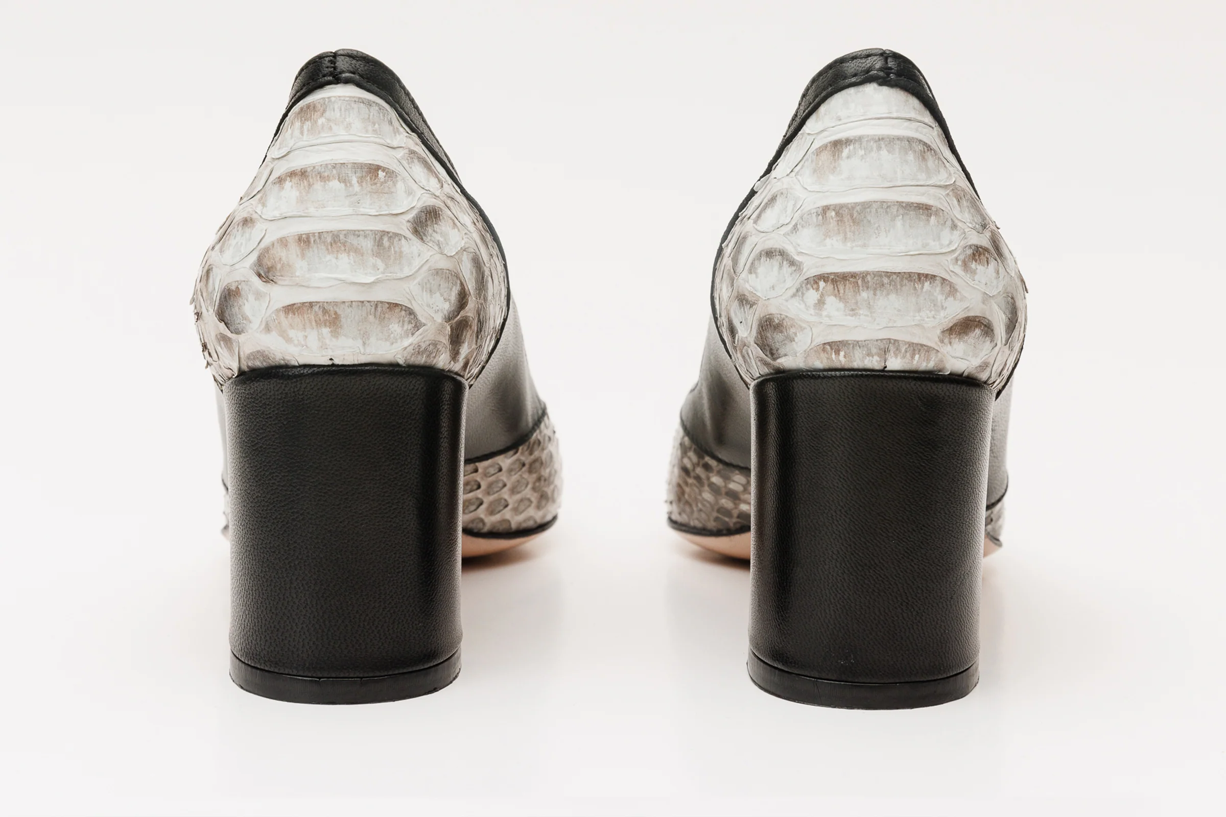 The Toskana Black & Natural Pythn Leather Block Heel Pump Women Shoe - Image 4