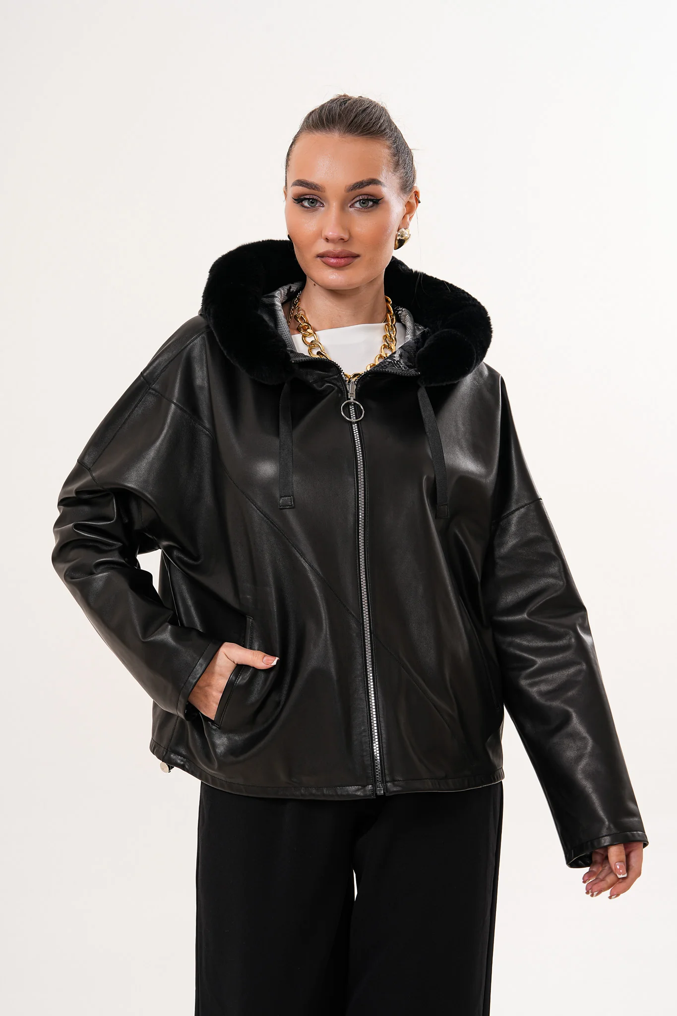 The Velora Black Reversible Lambskin Women Leather Jacket - Image 2
