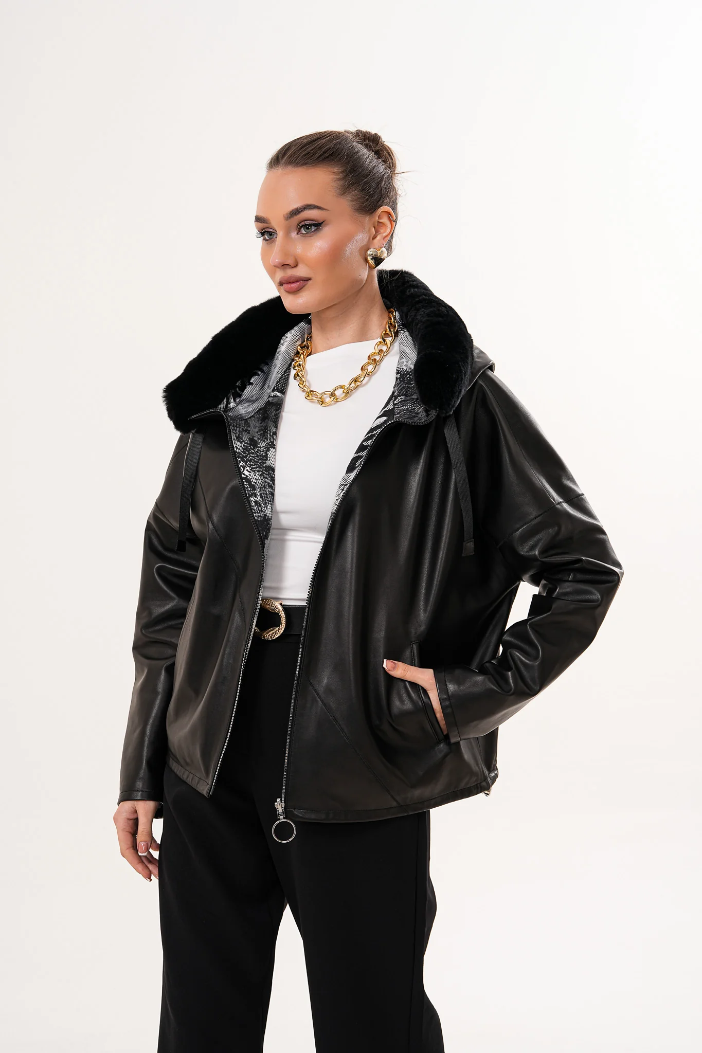 The Velora Black Reversible Lambskin Women Leather Jacket - Image 4